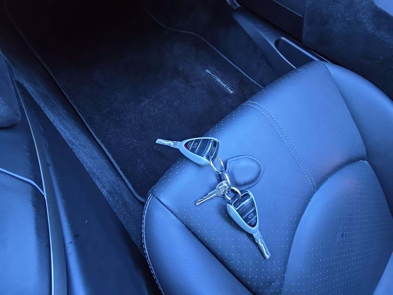 2005 Porsche 911 Carrera RWD