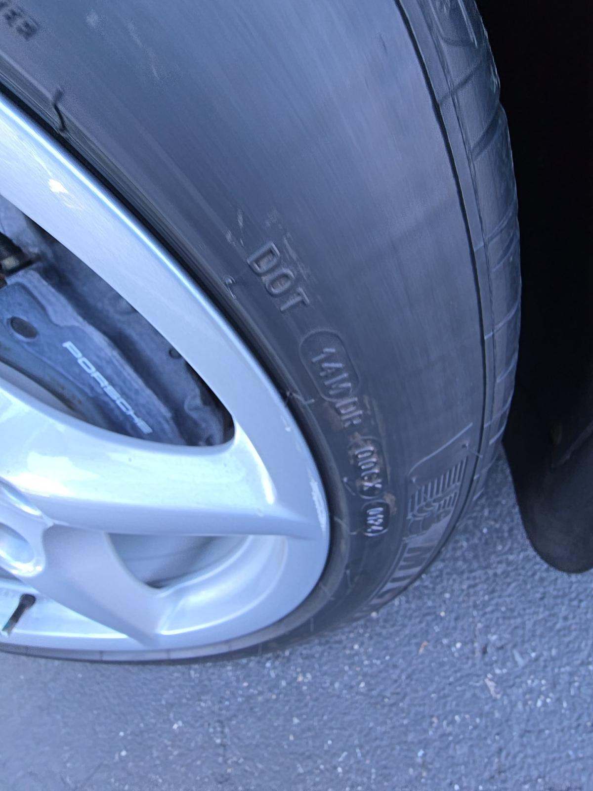 2005 Porsche 911 Carrera RWD