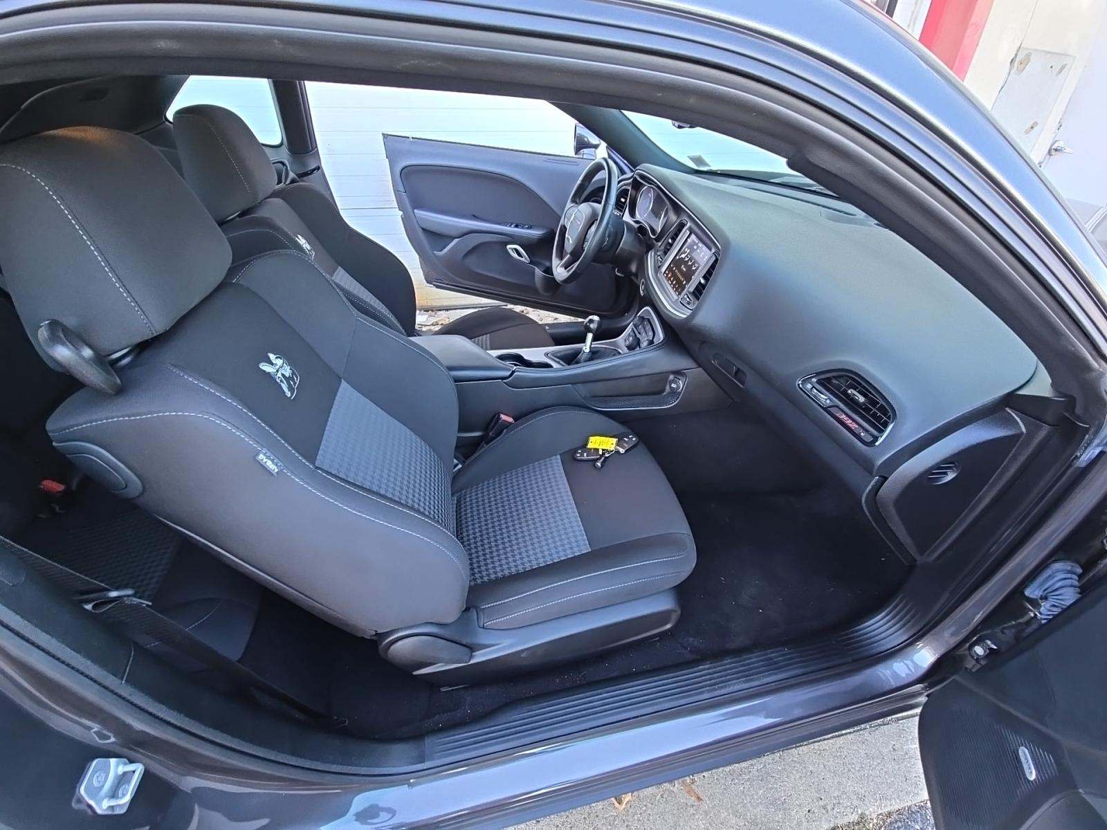 2022 Dodge Challenger R/T Scat Pack RWD