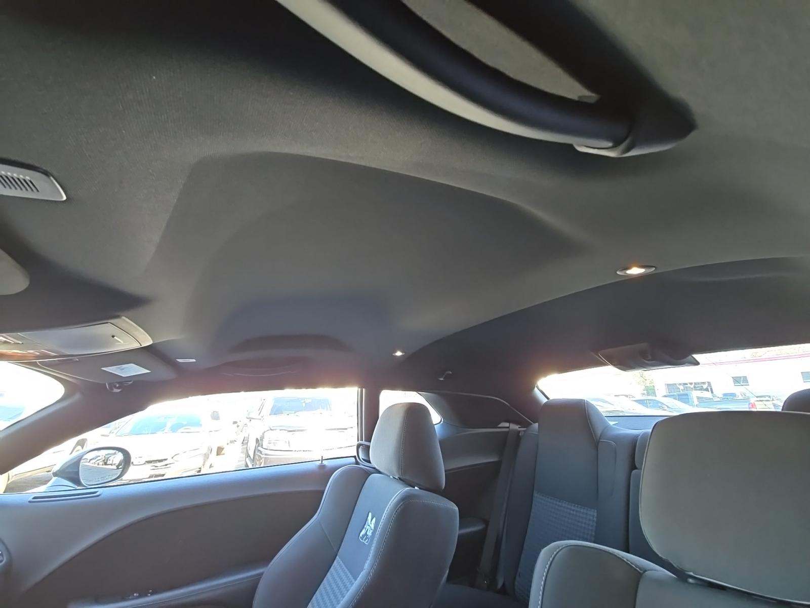 2022 Dodge Challenger R/T Scat Pack RWD