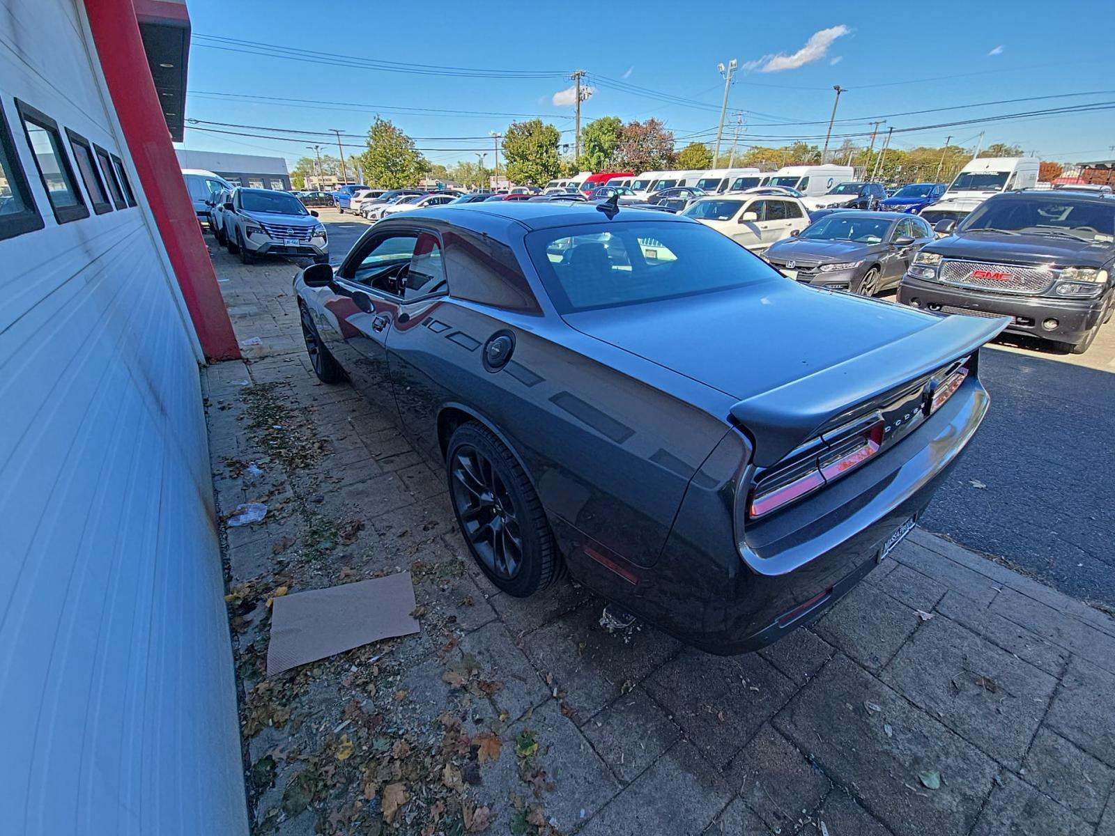 2022 Dodge Challenger R/T Scat Pack RWD