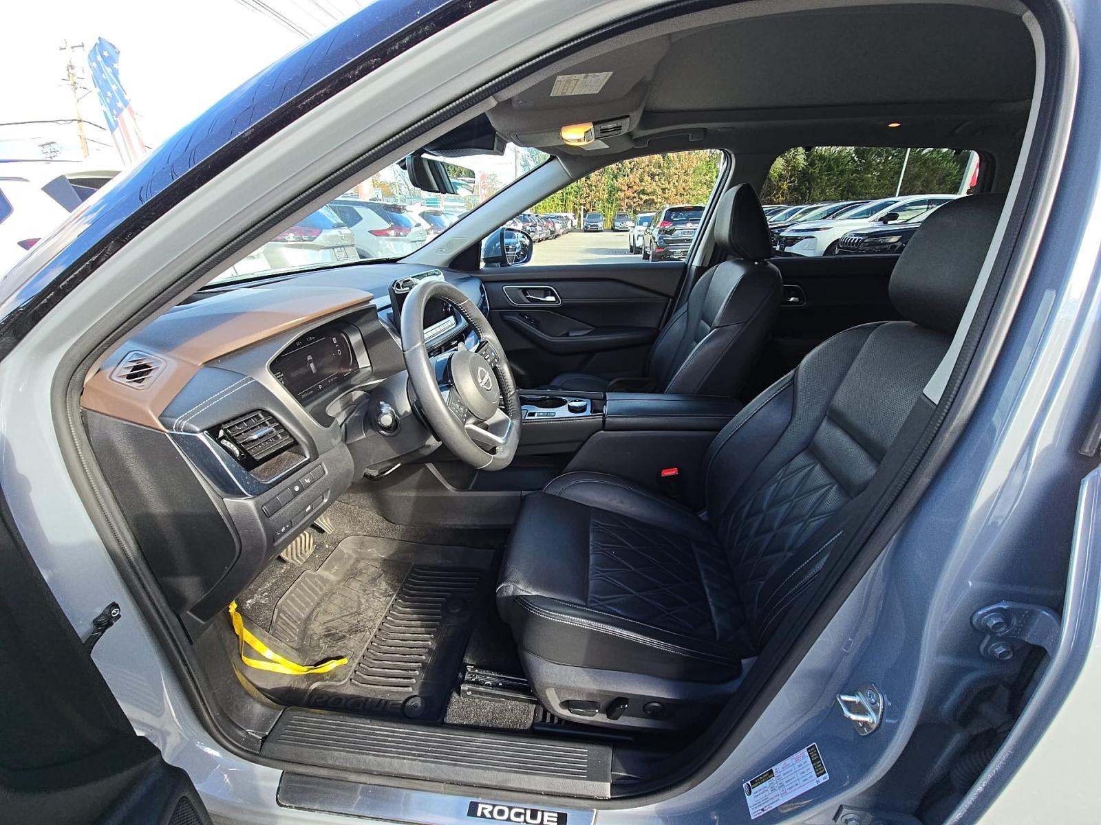 2023 Nissan Rogue Platinum AWD