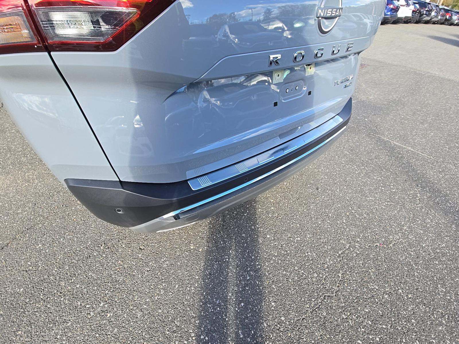 2023 Nissan Rogue Platinum AWD