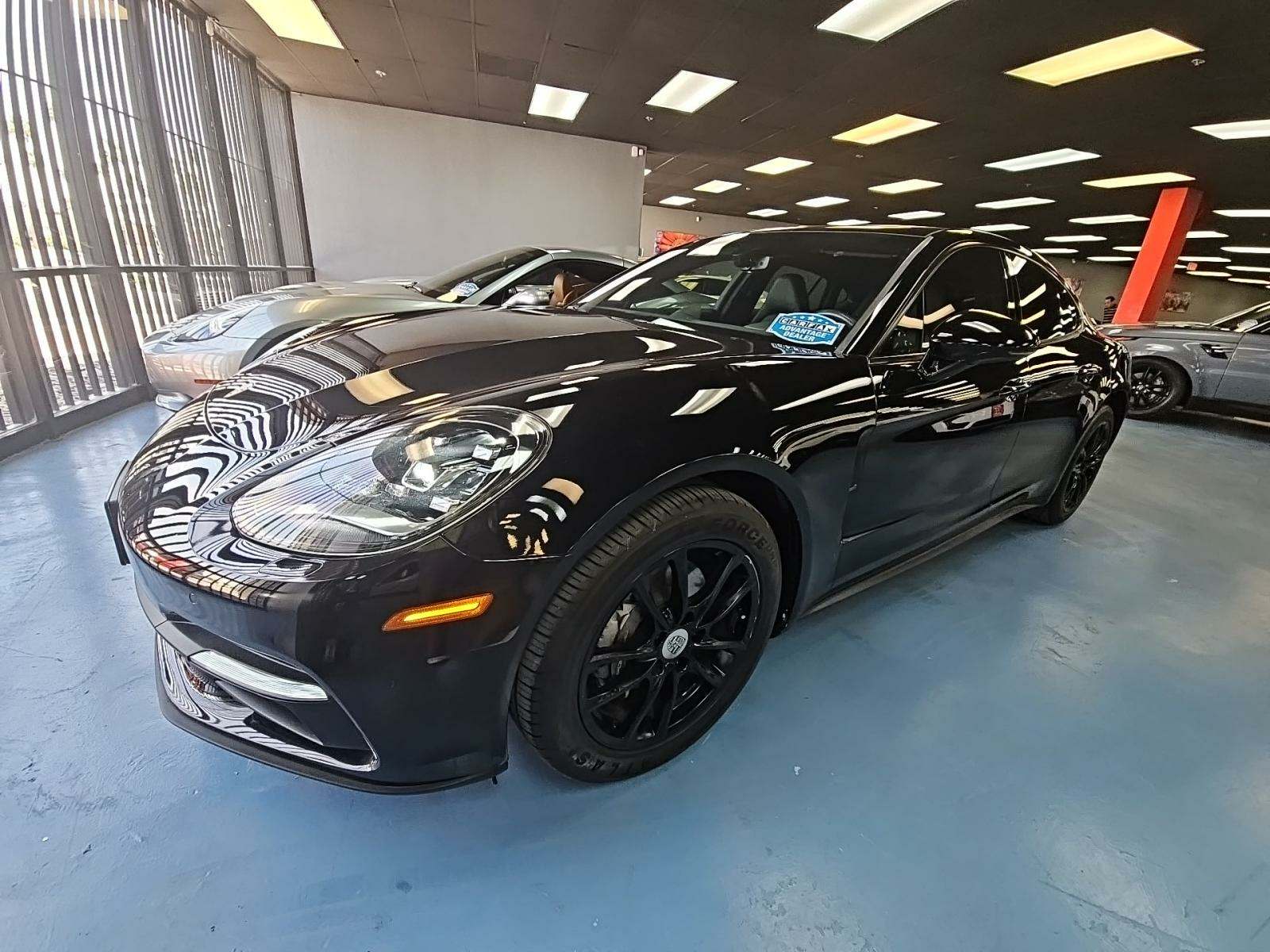 2017 Porsche Panamera Base RWD