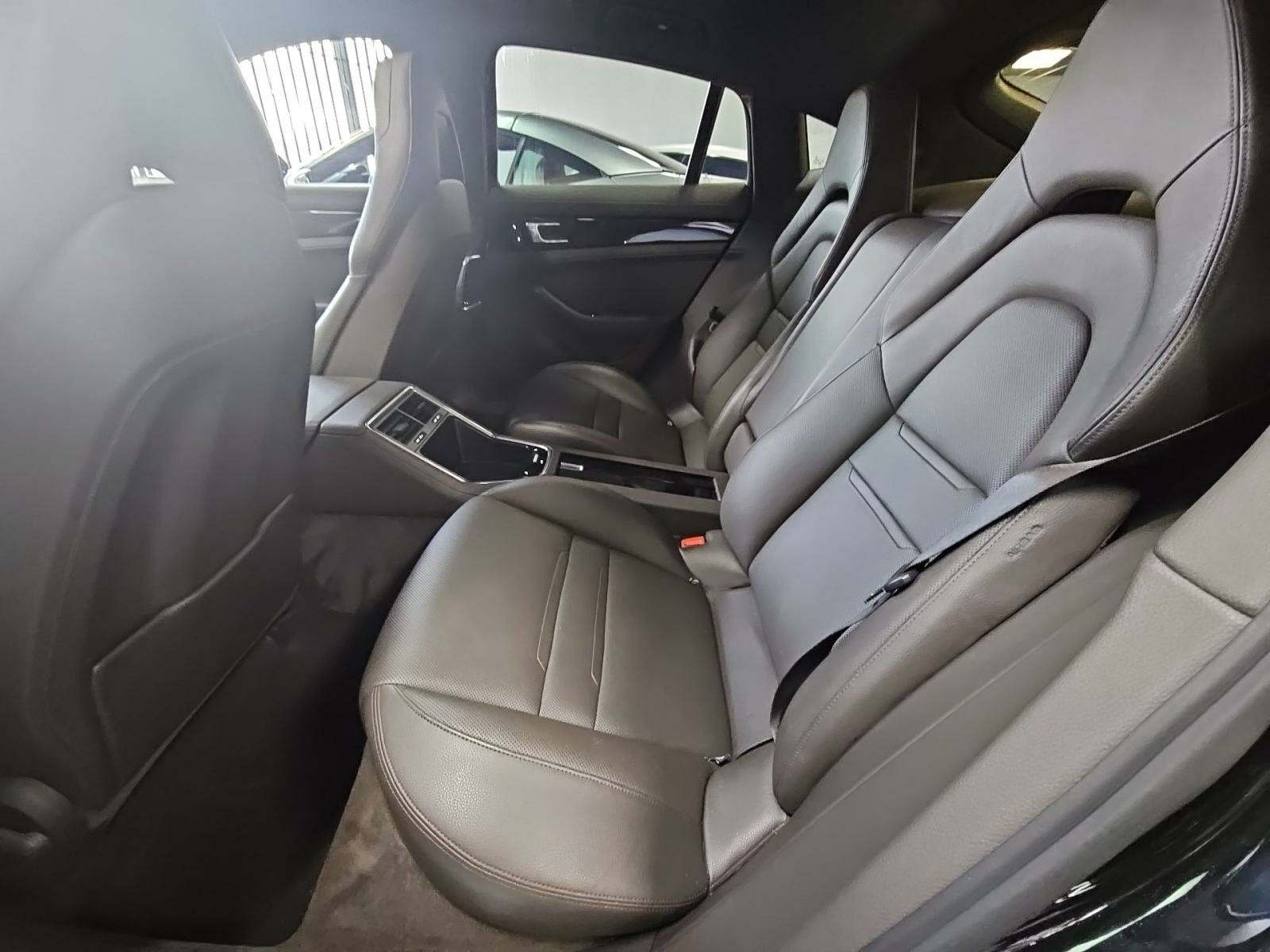 2017 Porsche Panamera Base RWD