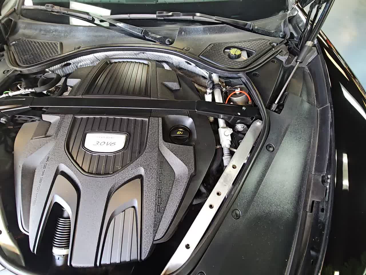 2017 Porsche Panamera Base RWD