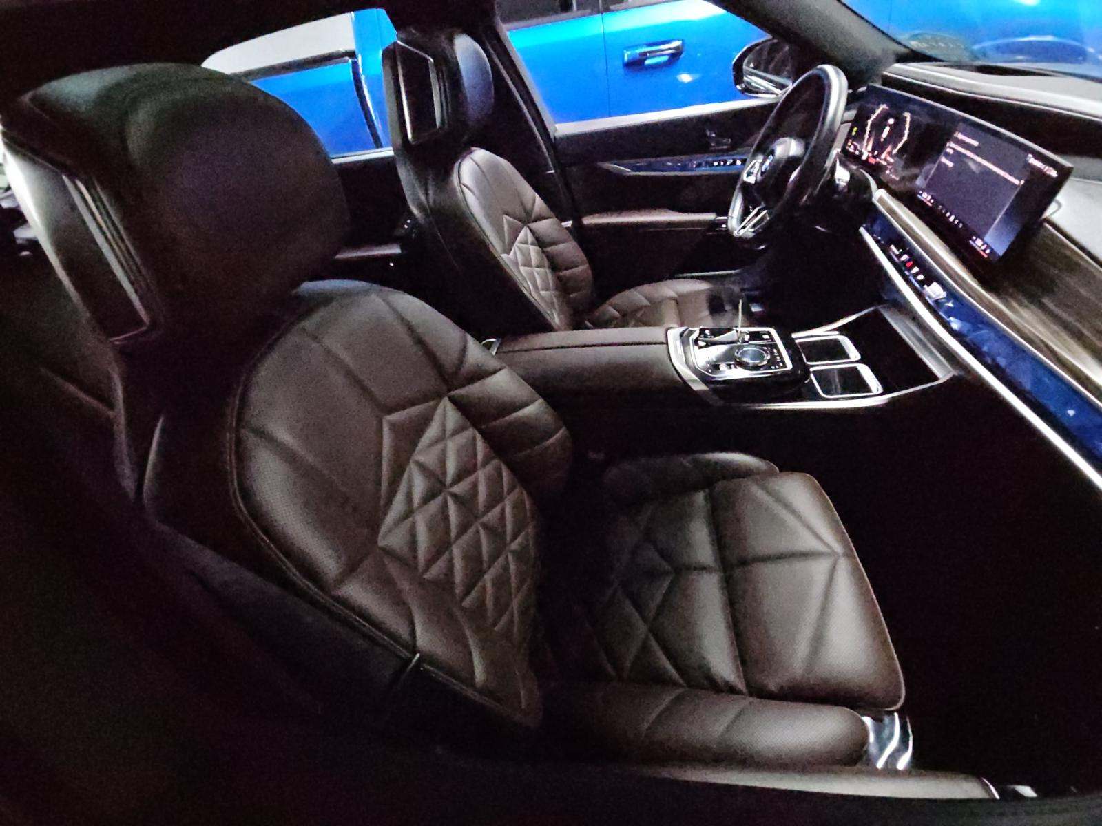 2026 BMW 7 Series 740i xDrive AWD