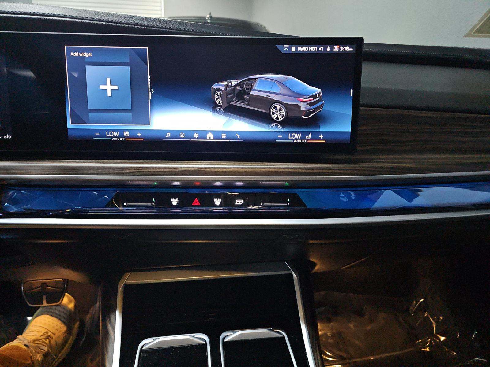 2026 BMW 7 Series 740i xDrive AWD