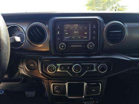 JEEP UNLIMITED SPORT - 10