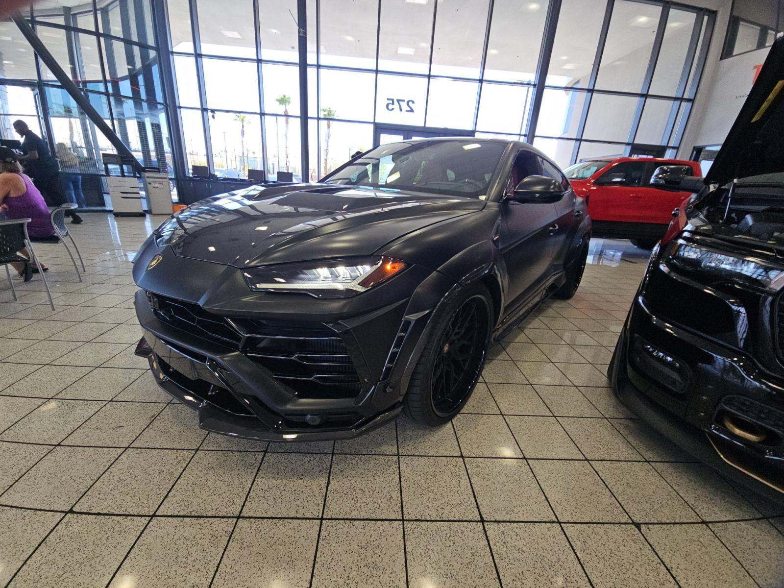 2020 Lamborghini Urus Base AWD