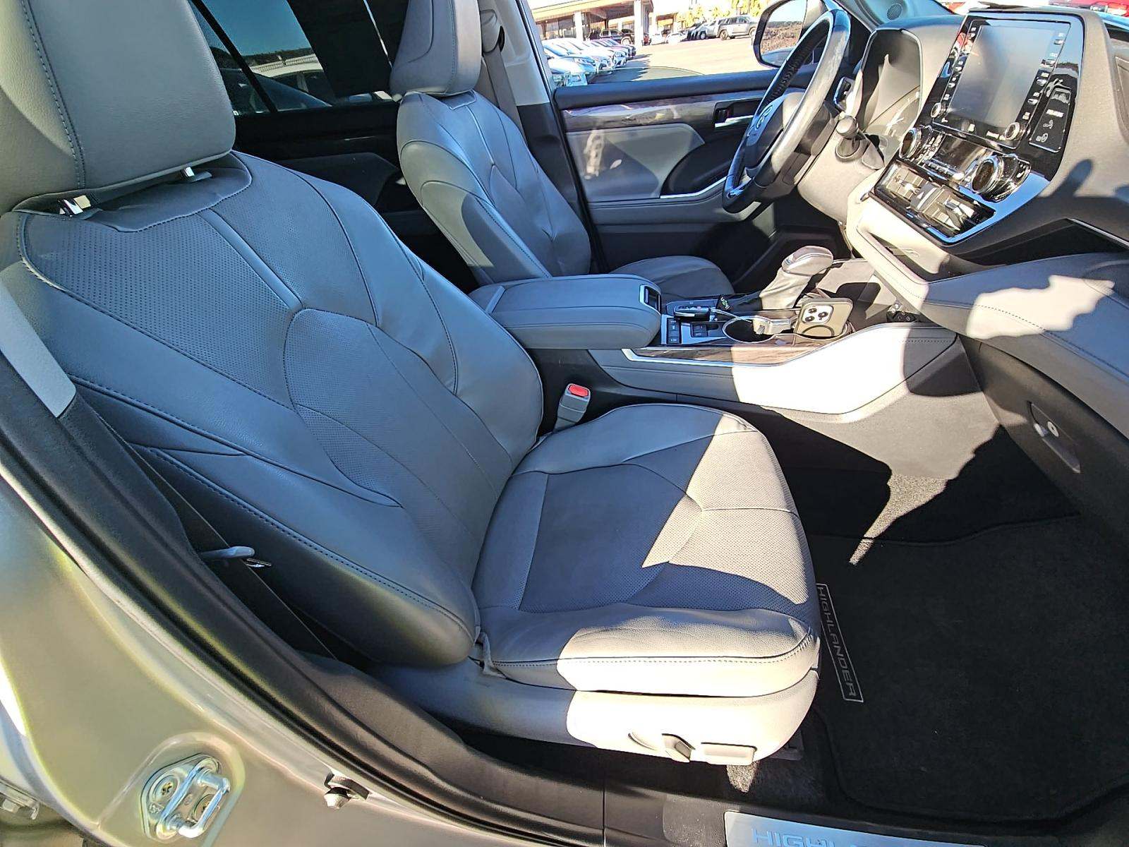 2022 Toyota Highlander Limited FWD