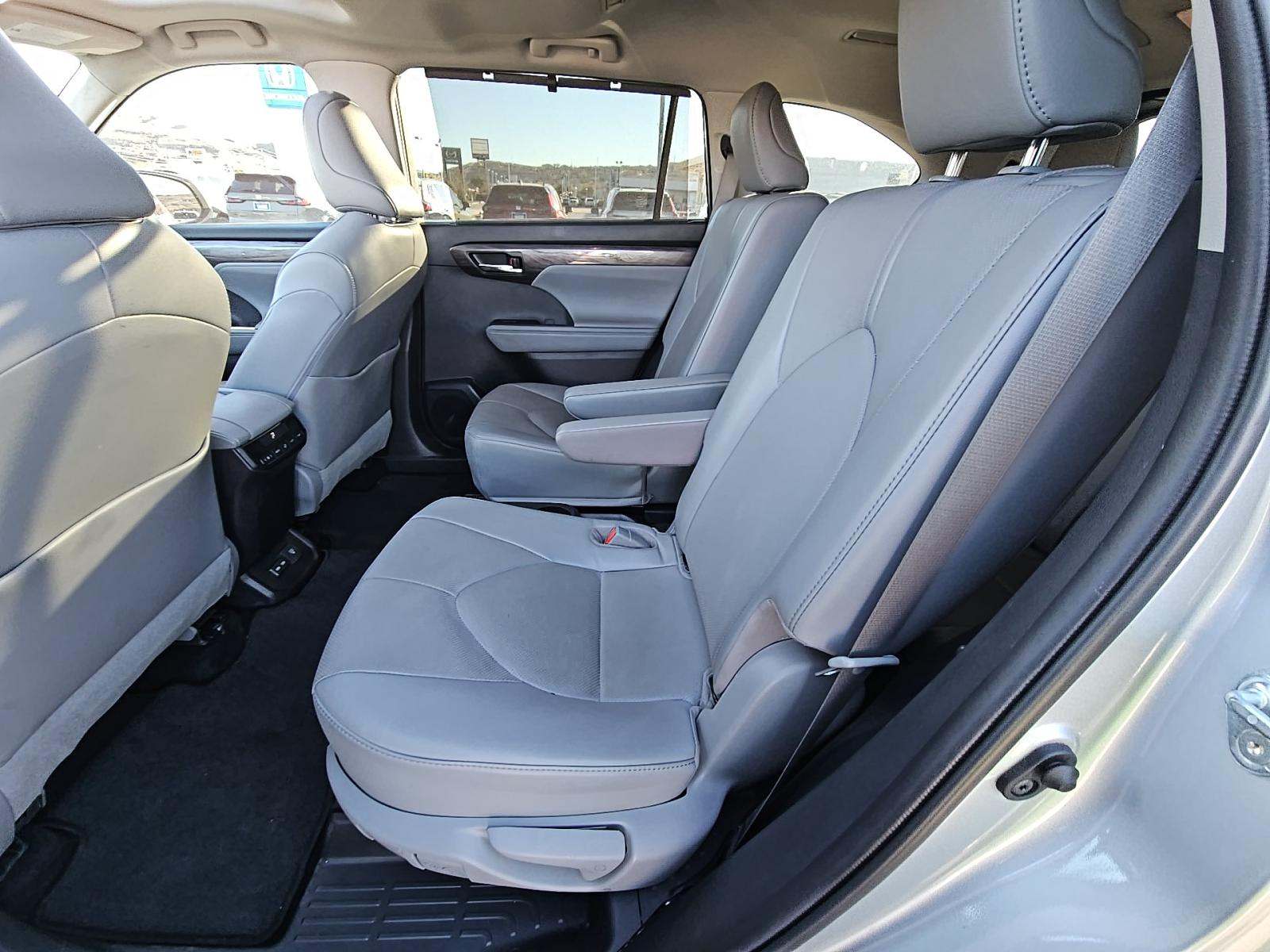 2022 Toyota Highlander Limited FWD