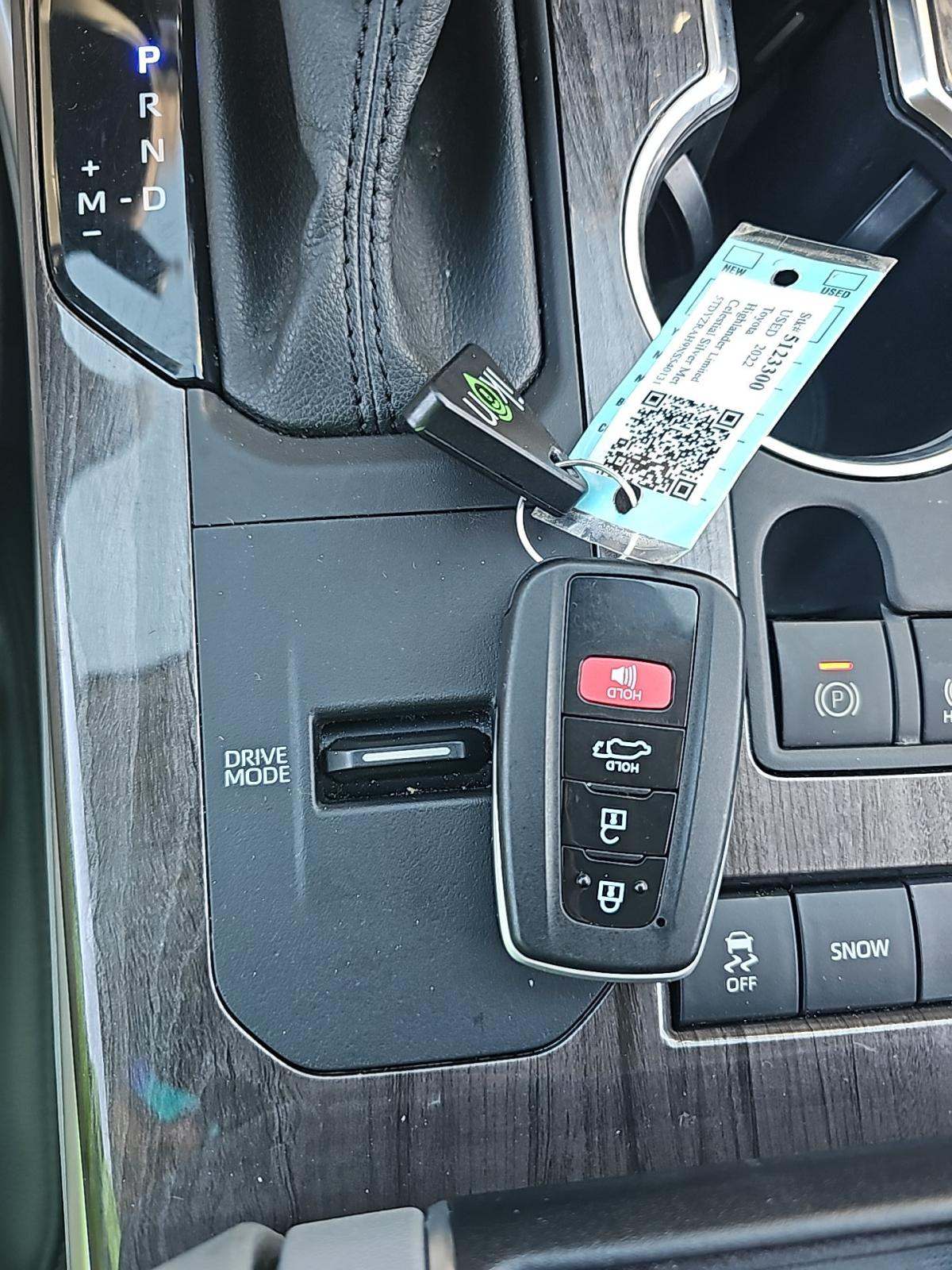 2022 Toyota Highlander Limited FWD