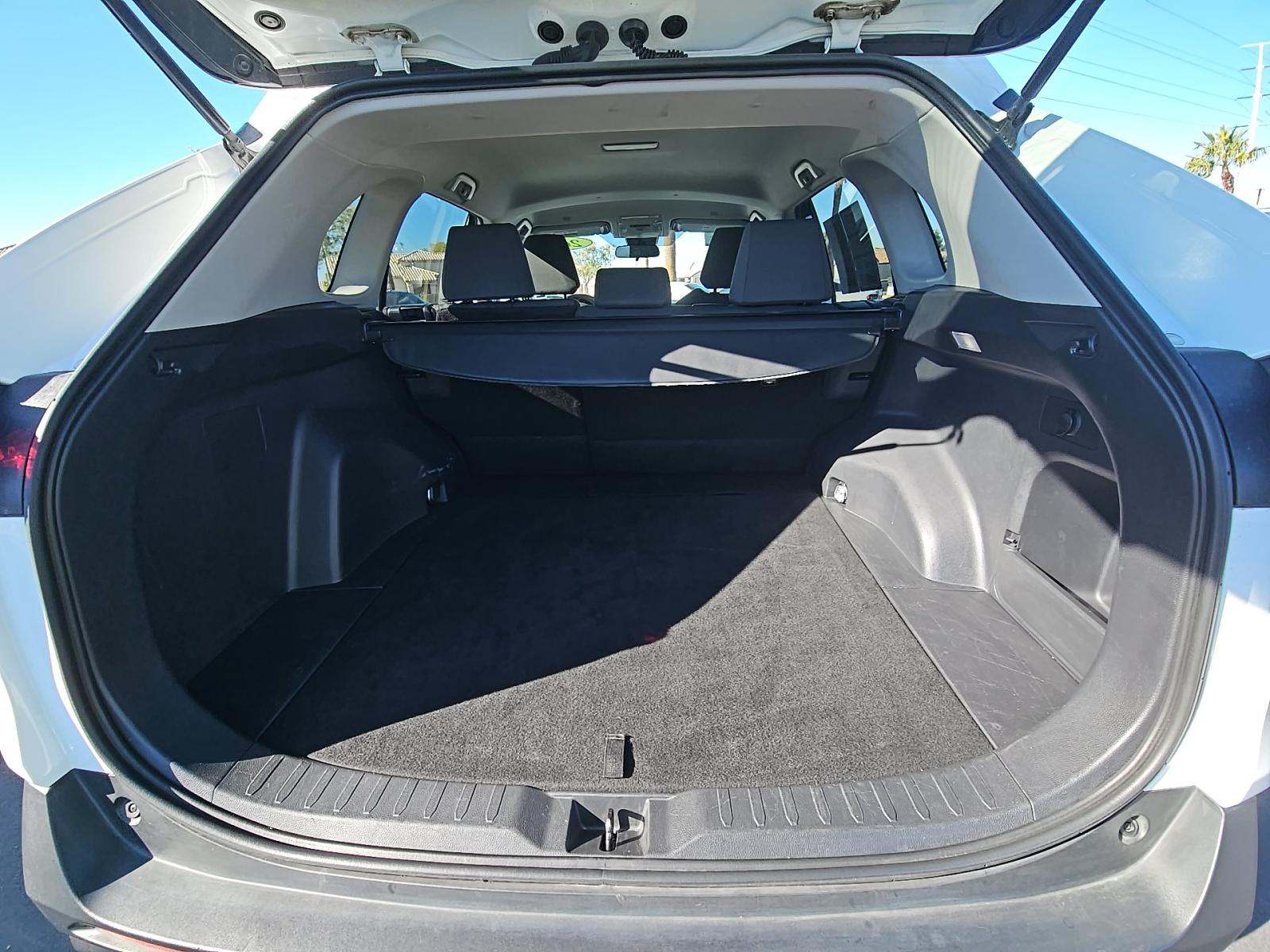 2023 Toyota RAV4 XLE FWD