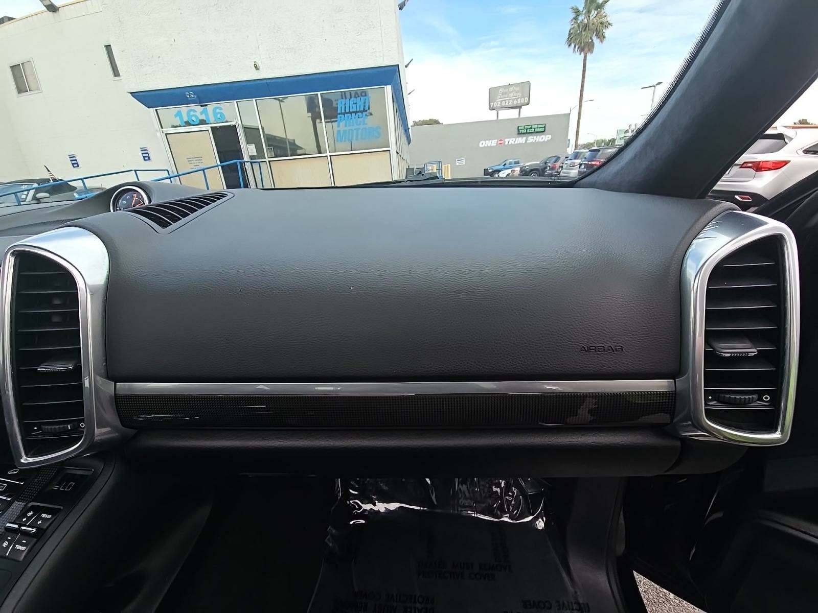 2014 Porsche Cayenne GTS AWD