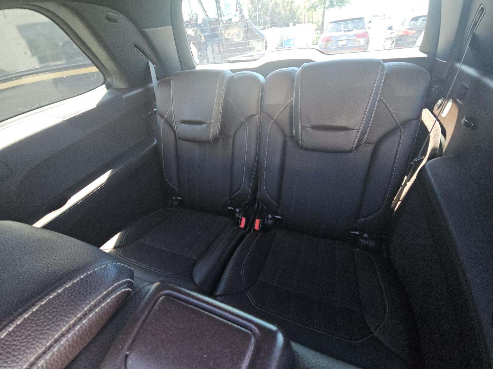 MERCEDES-BENZ GLS - 10