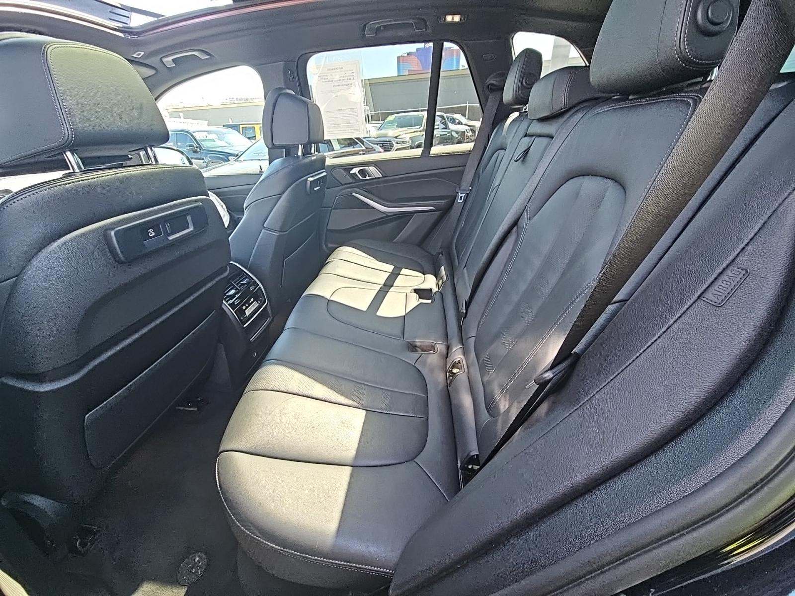 2022 BMW X5 M50i AWD