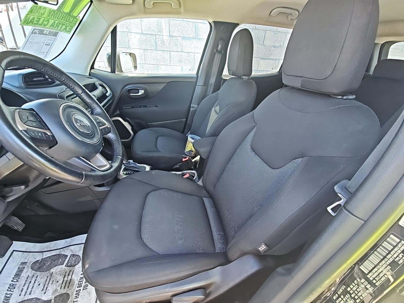 2017 Jeep Renegade Latitude FWD