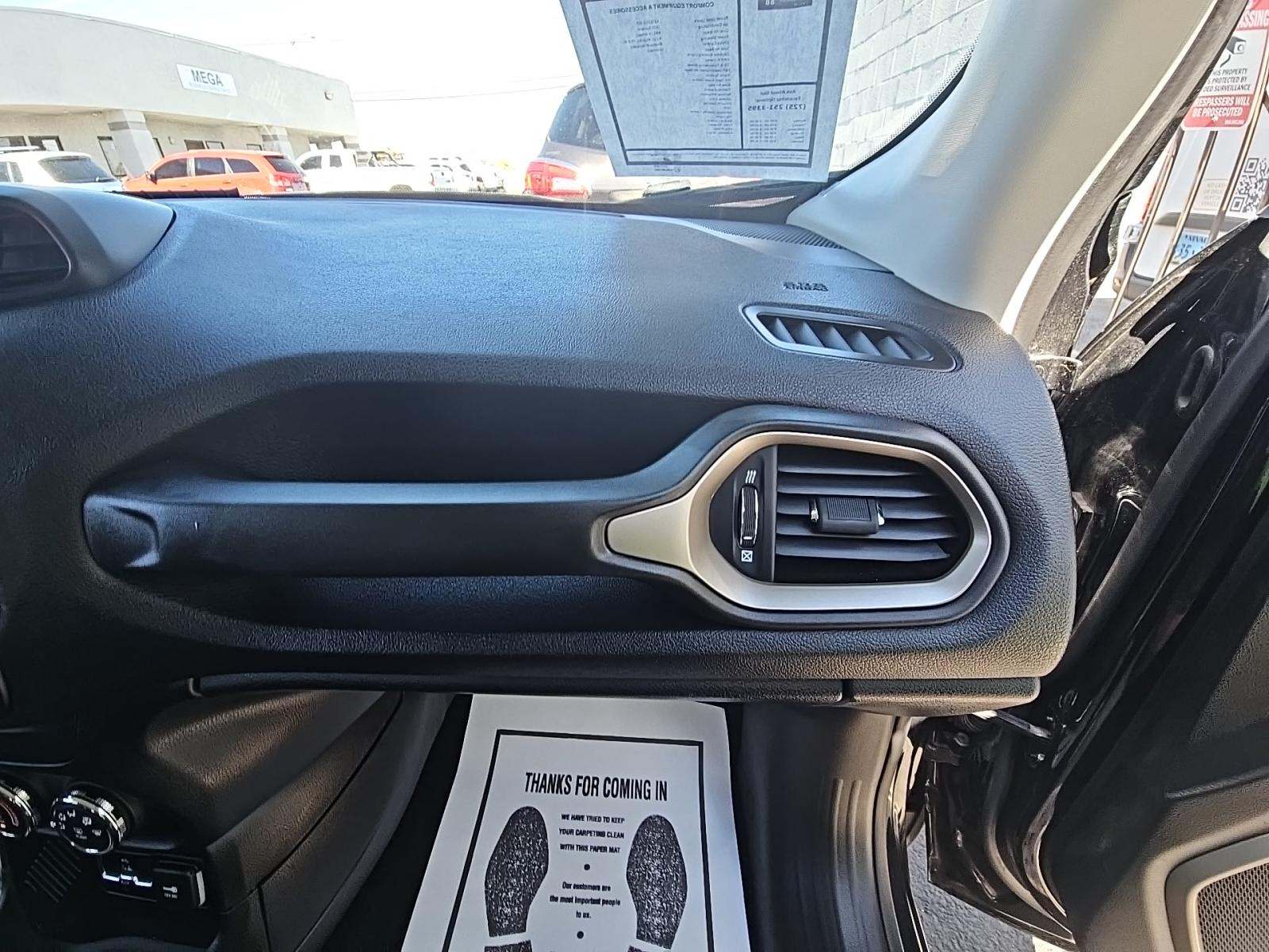 2017 Jeep Renegade Latitude FWD