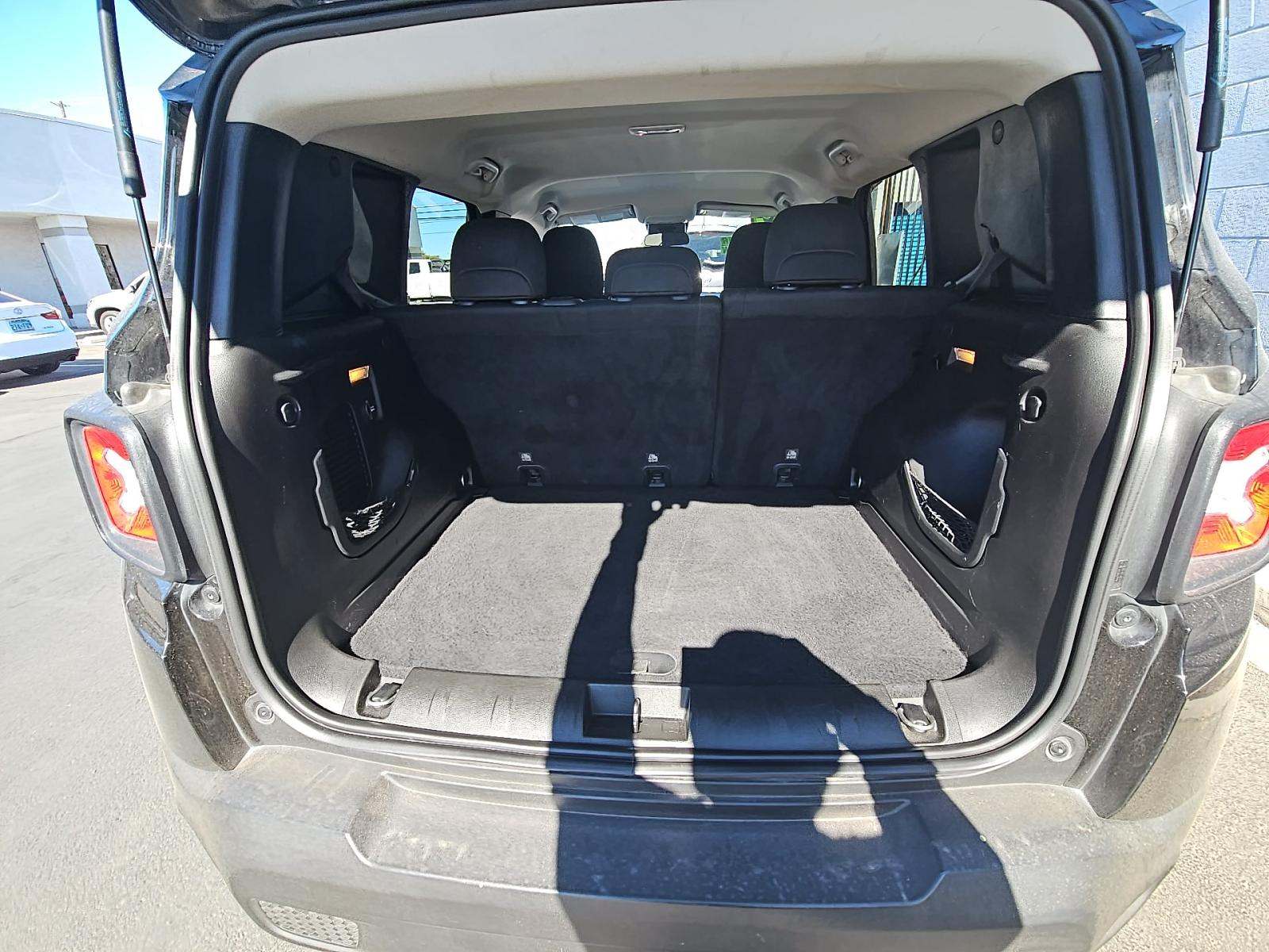 2017 Jeep Renegade Latitude FWD