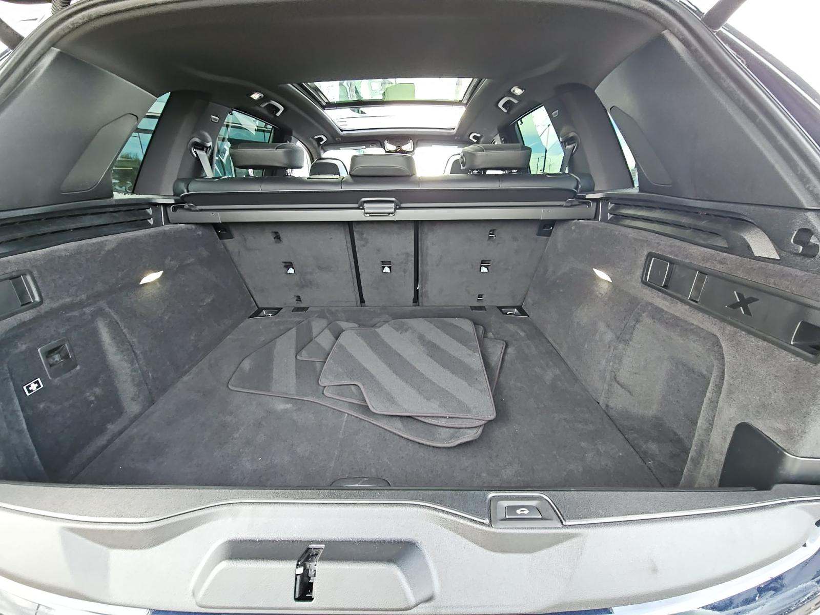 2025 BMW X5 M60i xDrive AWD