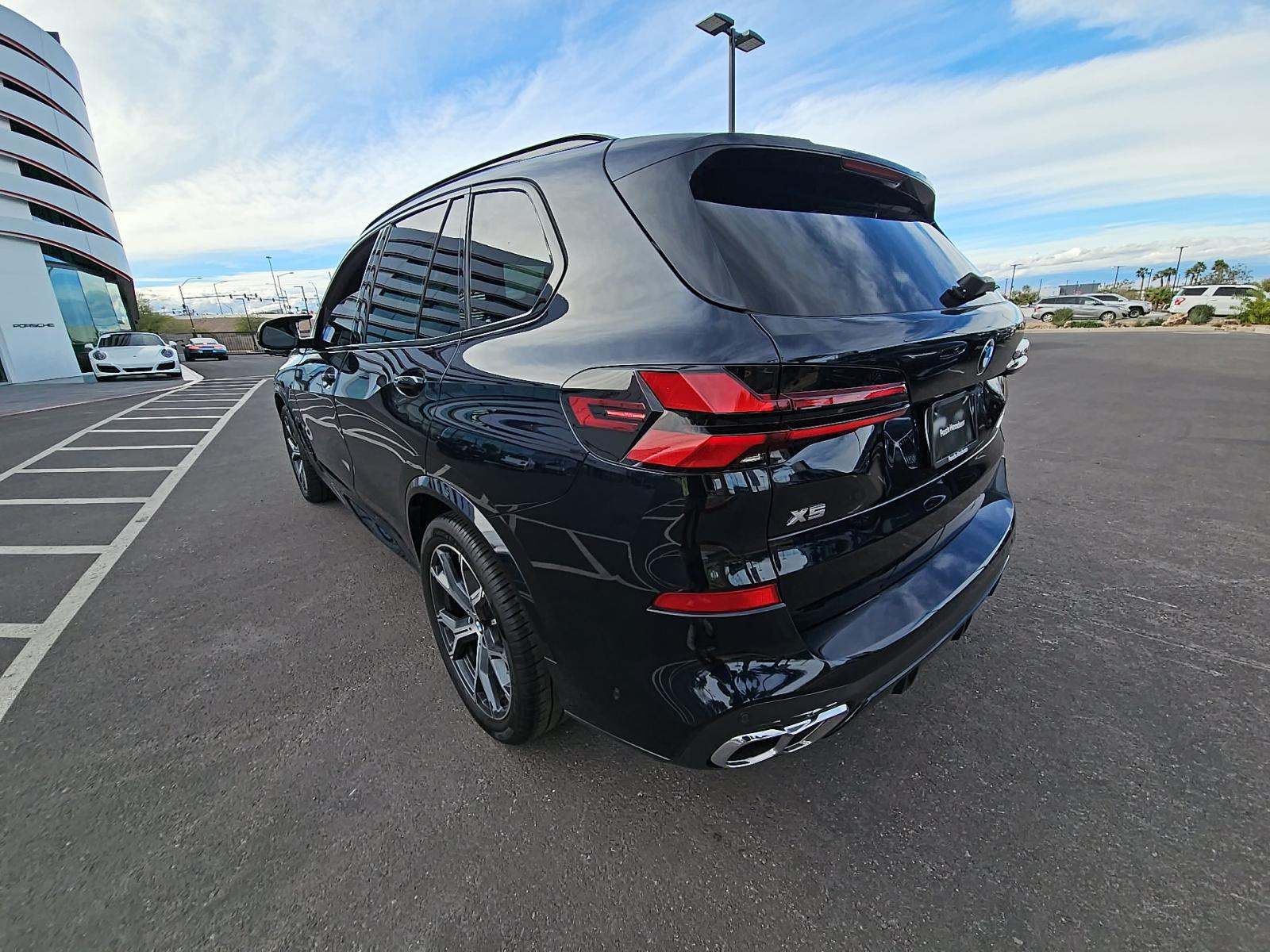 2025 BMW X5 M60i xDrive AWD