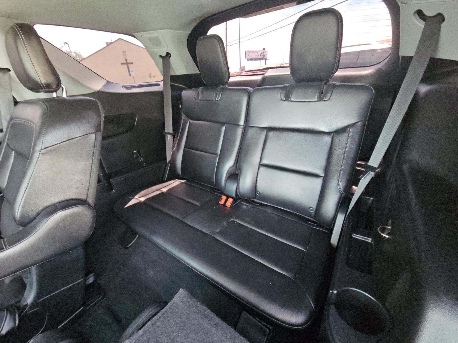 FORD EXPLORER - 10