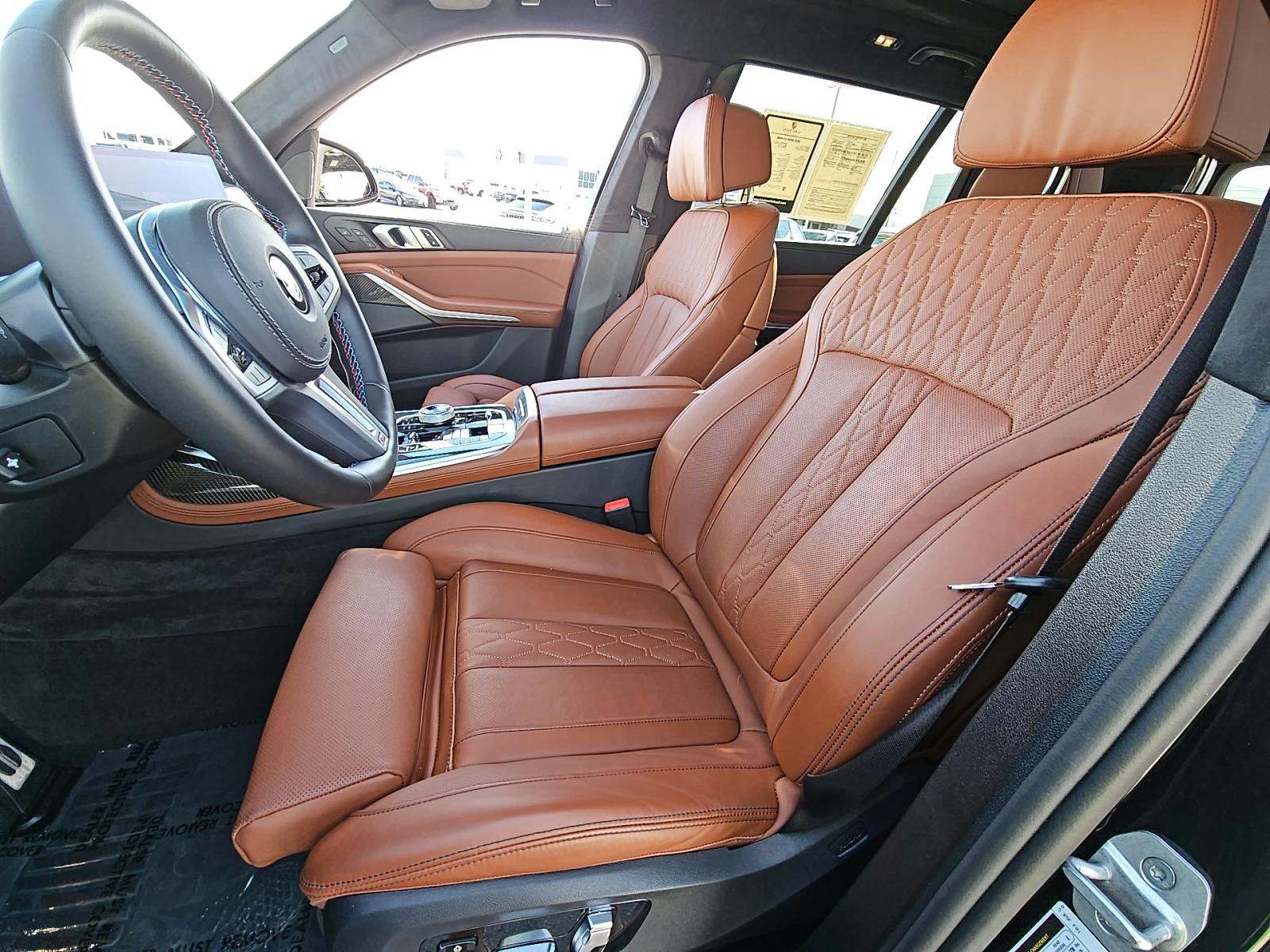 2025 BMW X7 M60i AWD