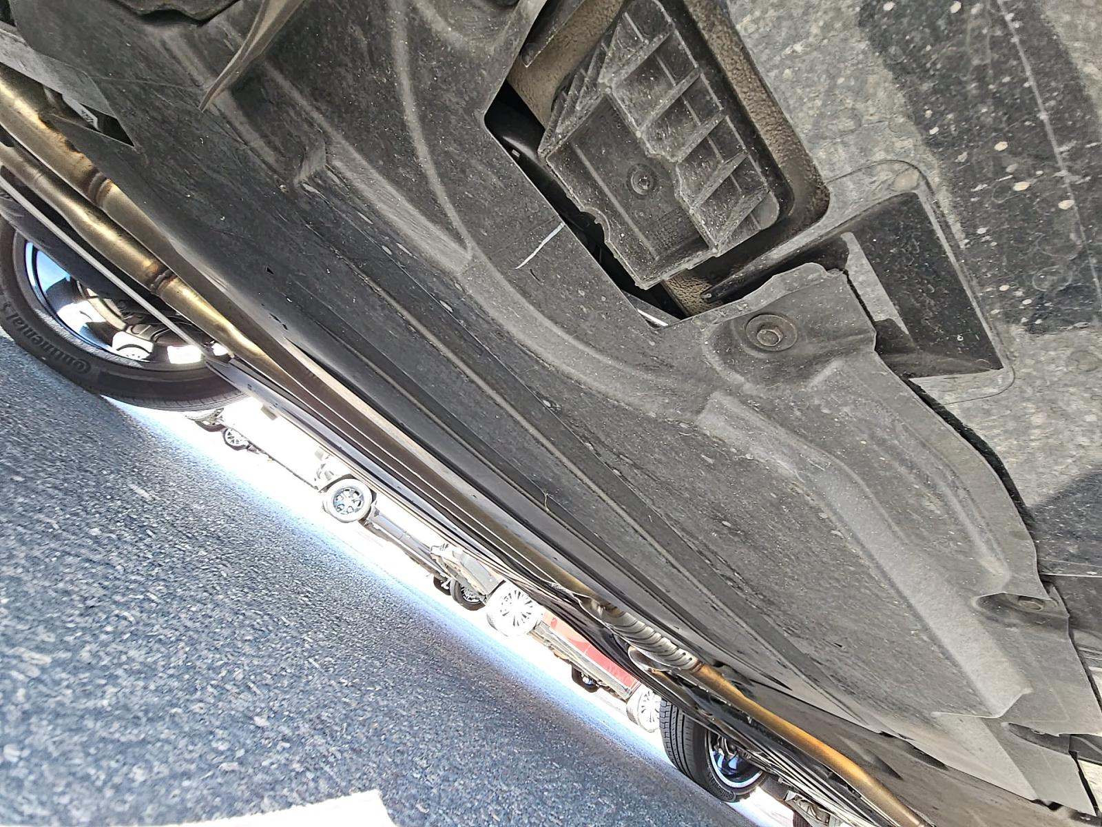 2025 BMW X7 M60i AWD