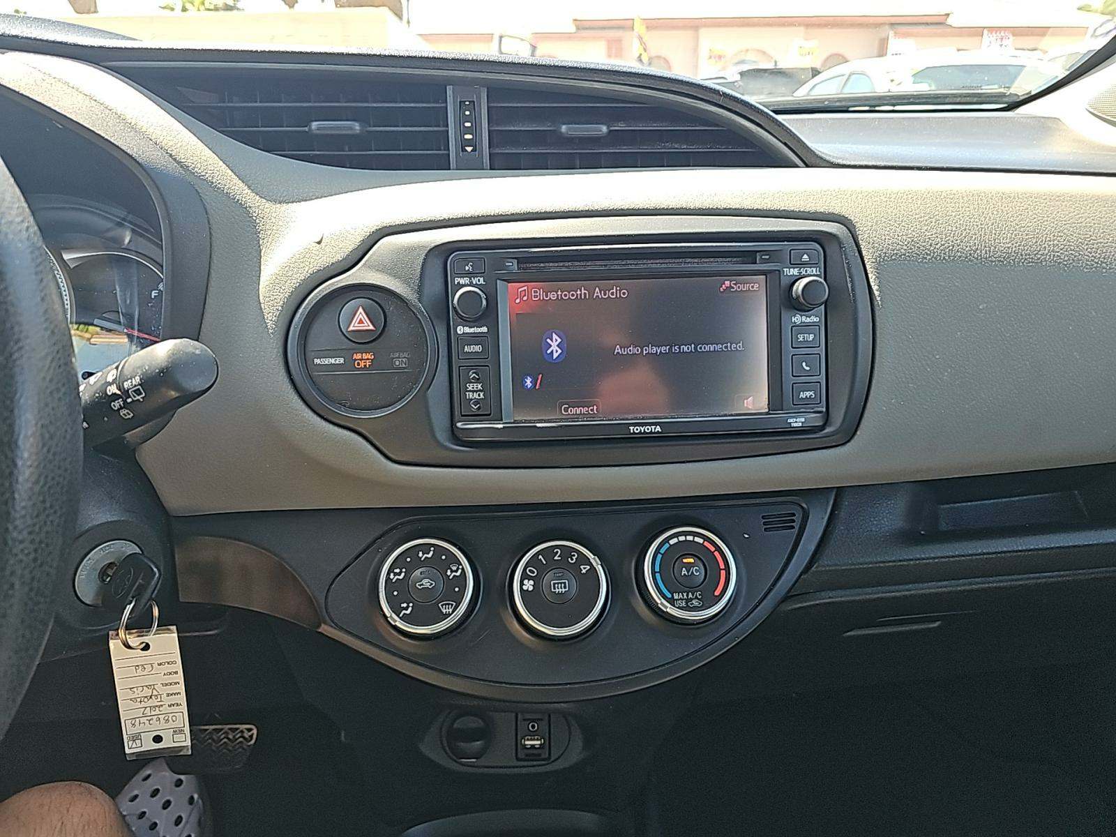 2017 Toyota Yaris L FWD