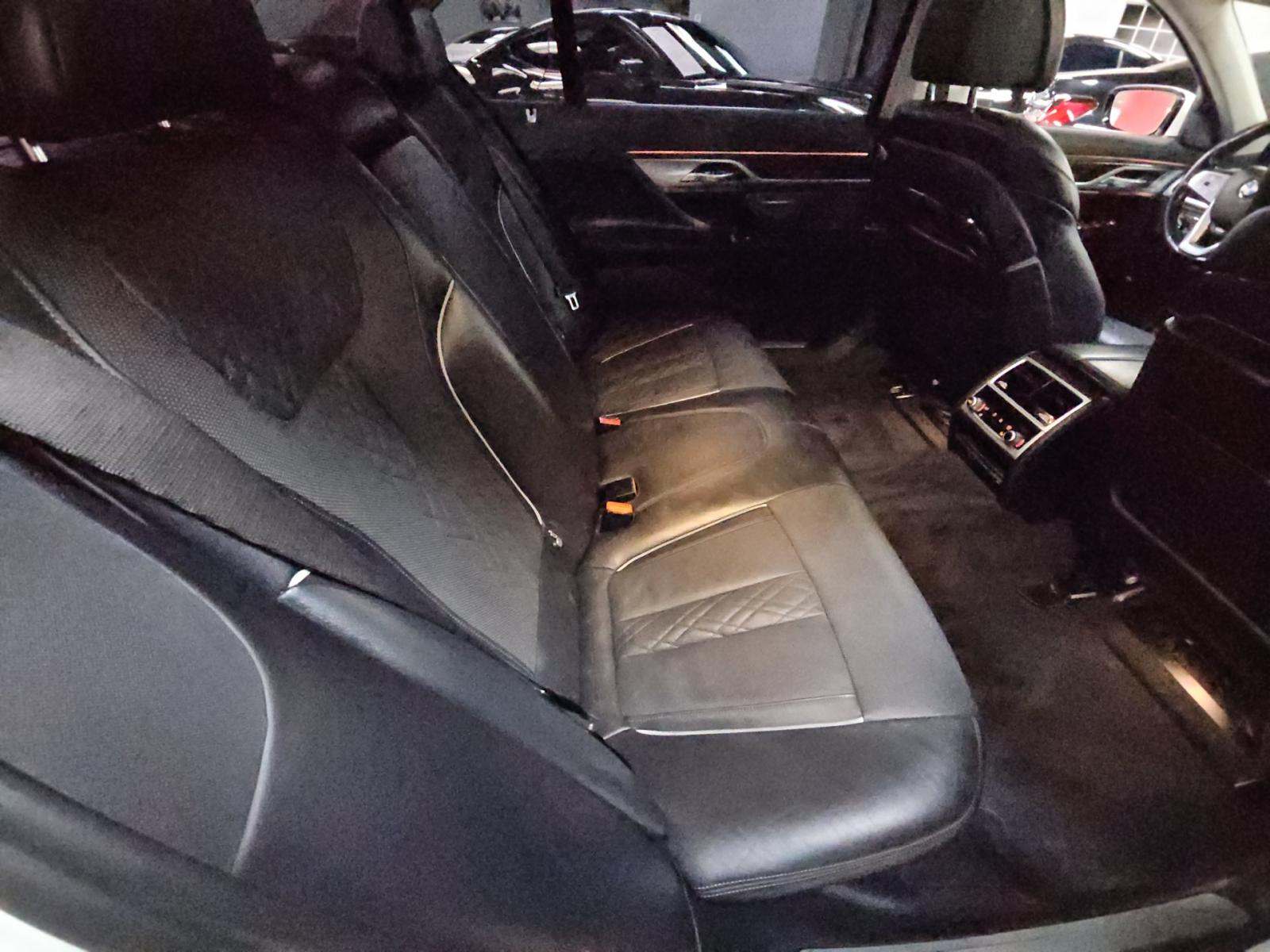2021 BMW 7 Series 750i xDrive AWD