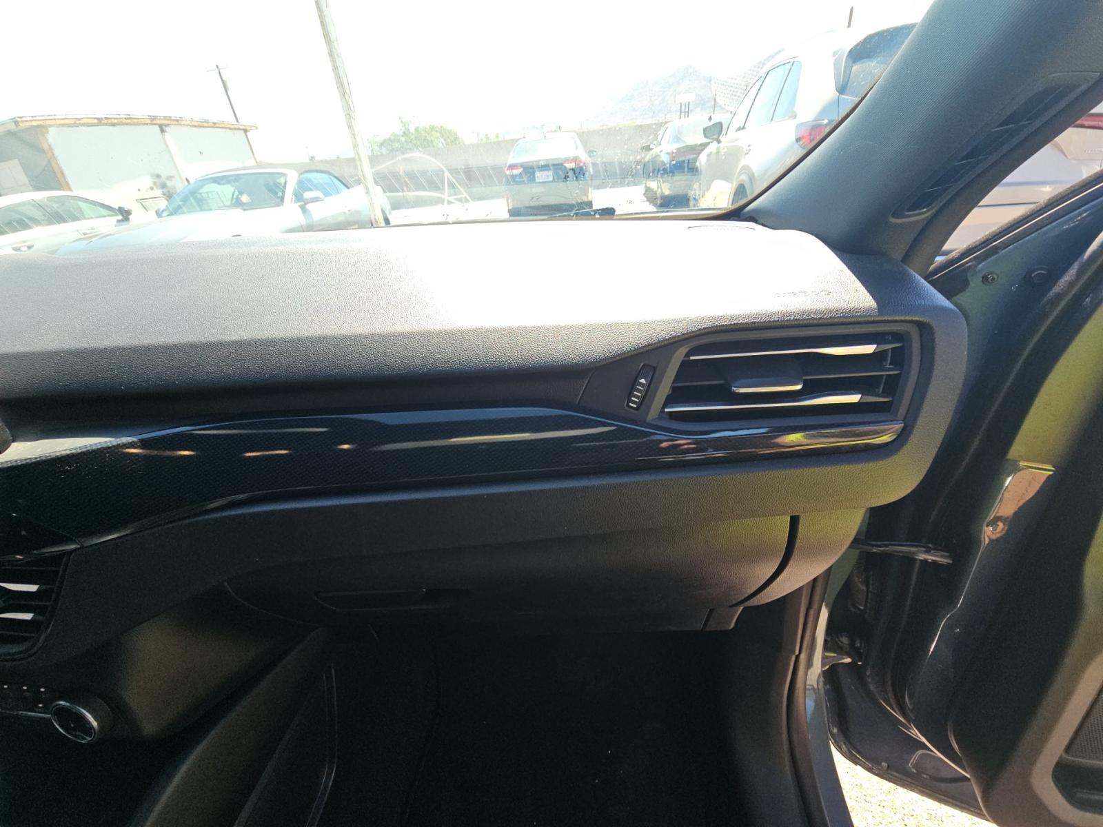 2025 Ford Escape ST-Line FWD
