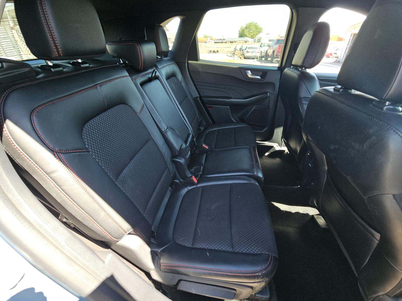 2025 Ford Escape ST-Line FWD
