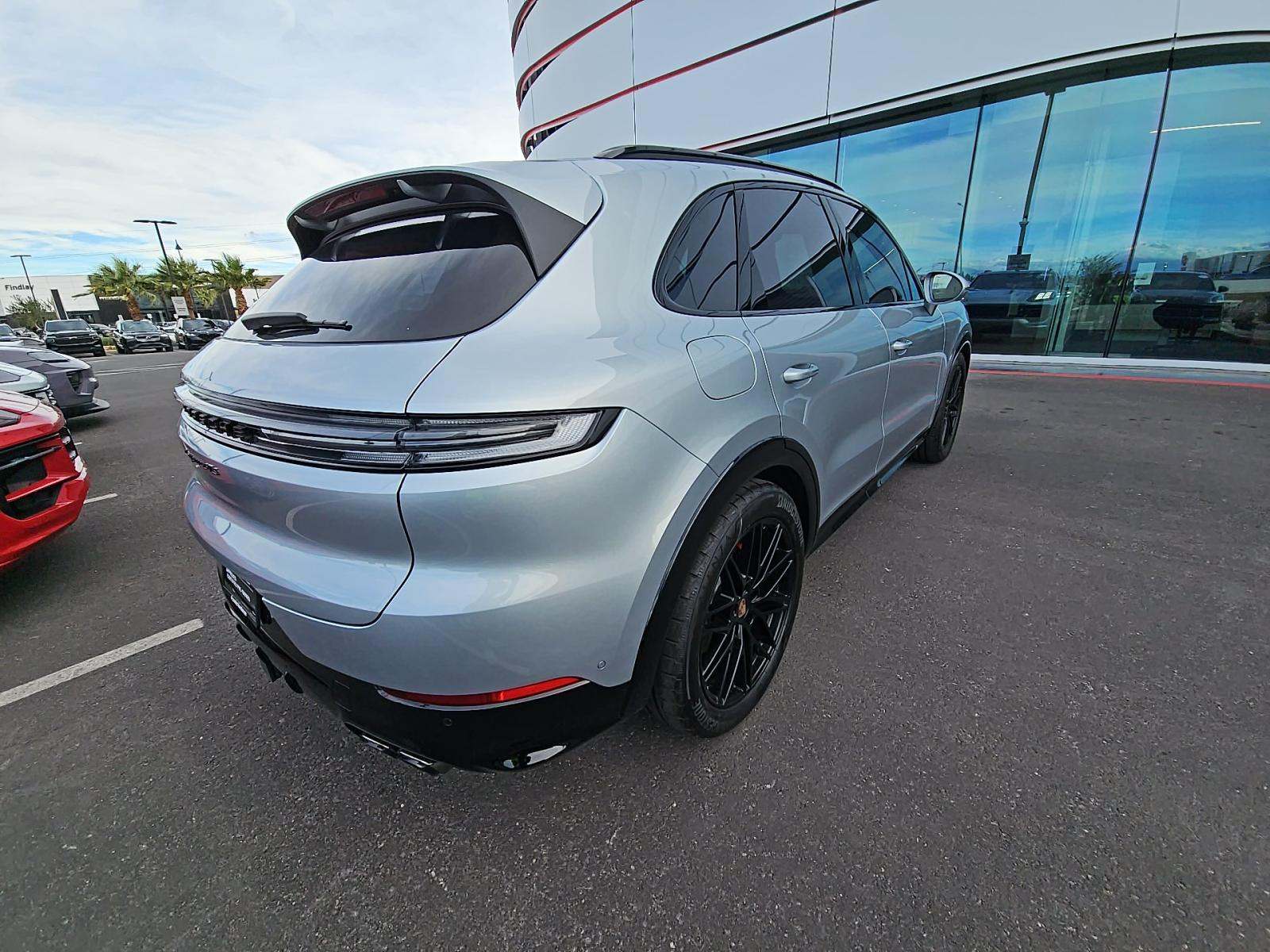 2025 Porsche Cayenne GTS AWD