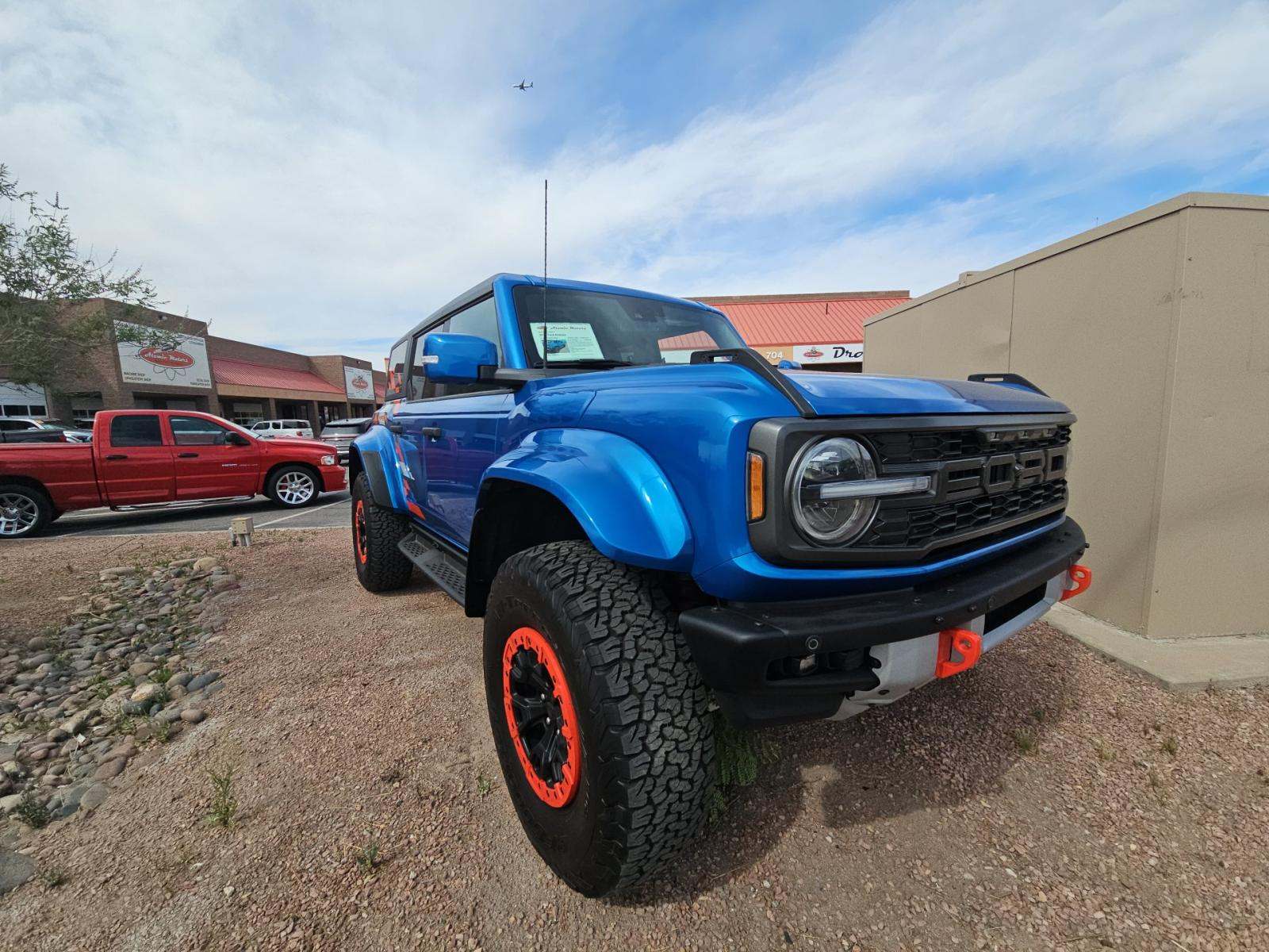 FORD BRONCO - 4