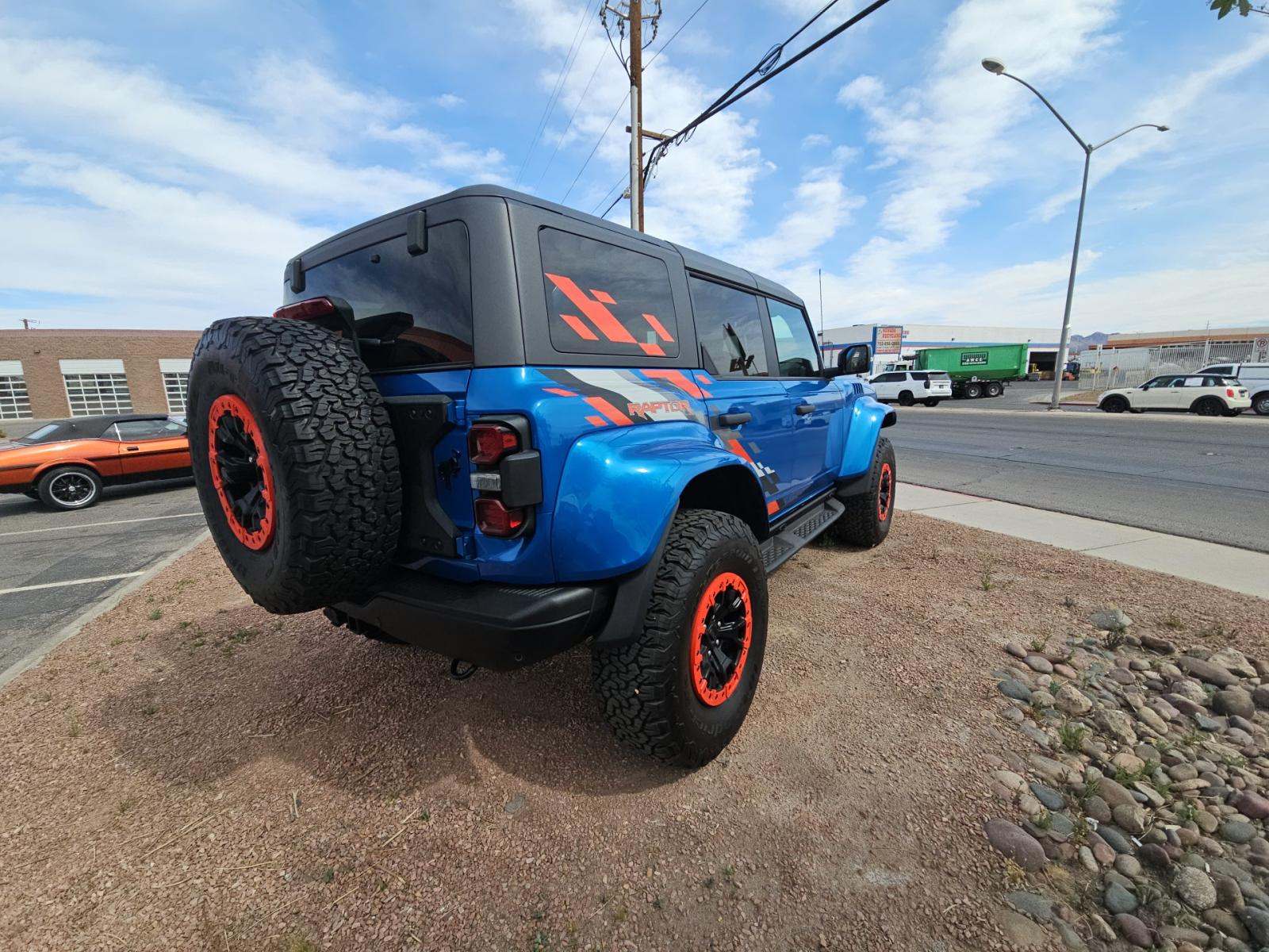FORD BRONCO - 3