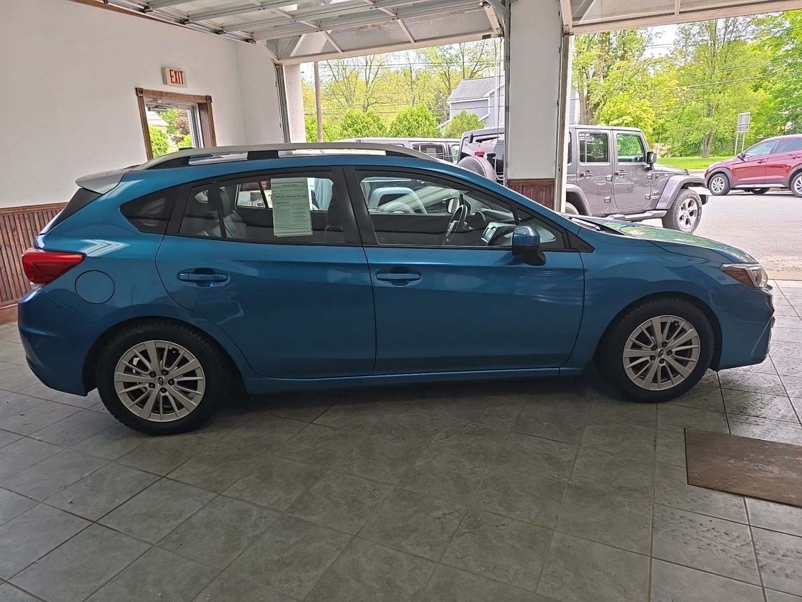 2017 Subaru Impreza 2.0i Premium AWD