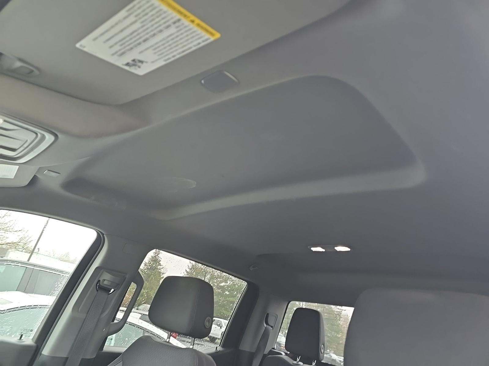 2022 Chevrolet Silverado 1500 Custom AWD