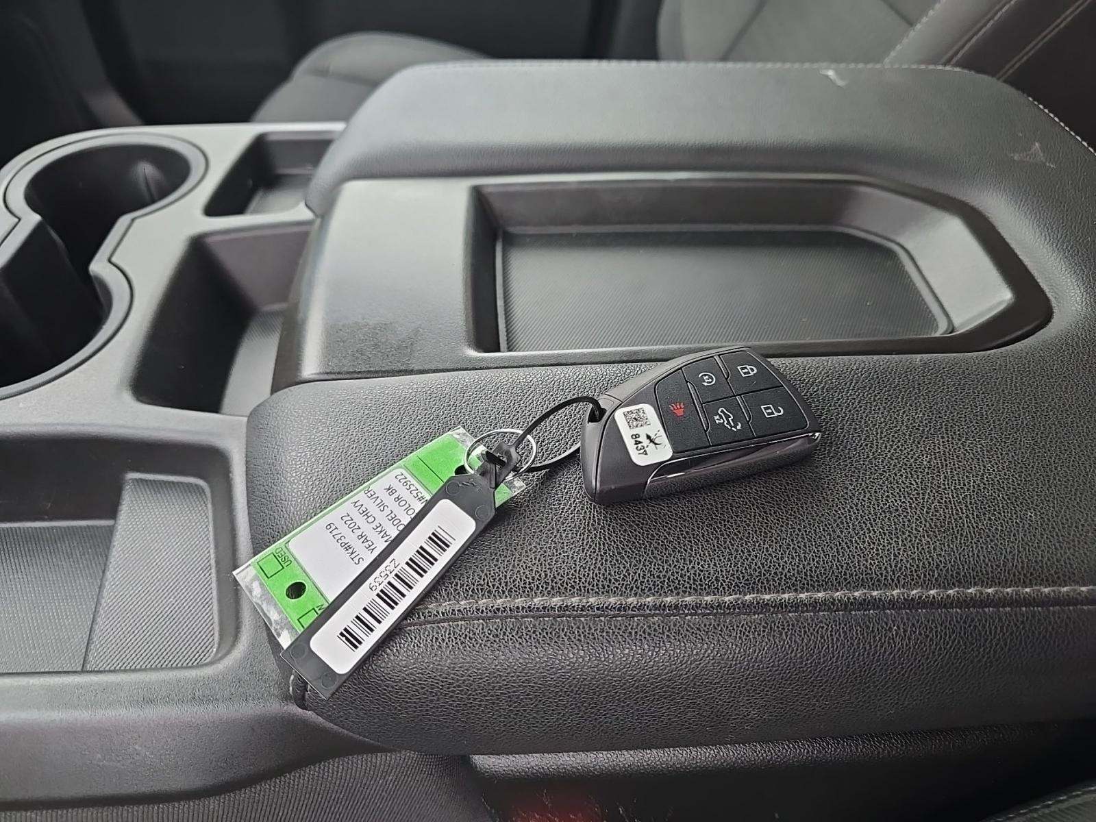 2022 Chevrolet Silverado 1500 Custom AWD