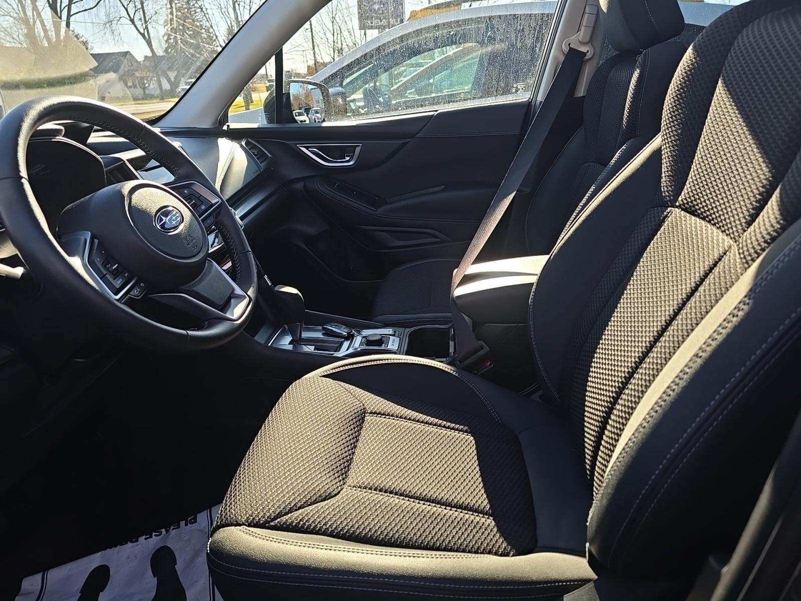 2023 Subaru Forester Premium AWD