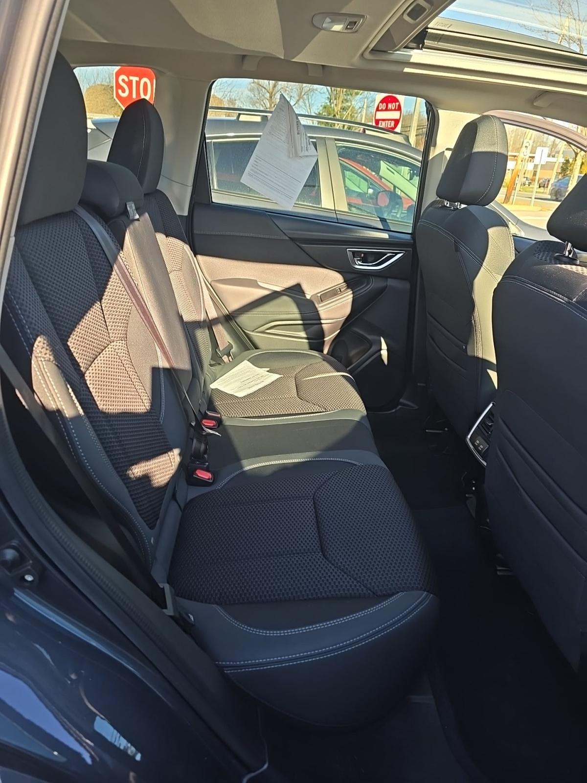 2023 Subaru Forester Premium AWD