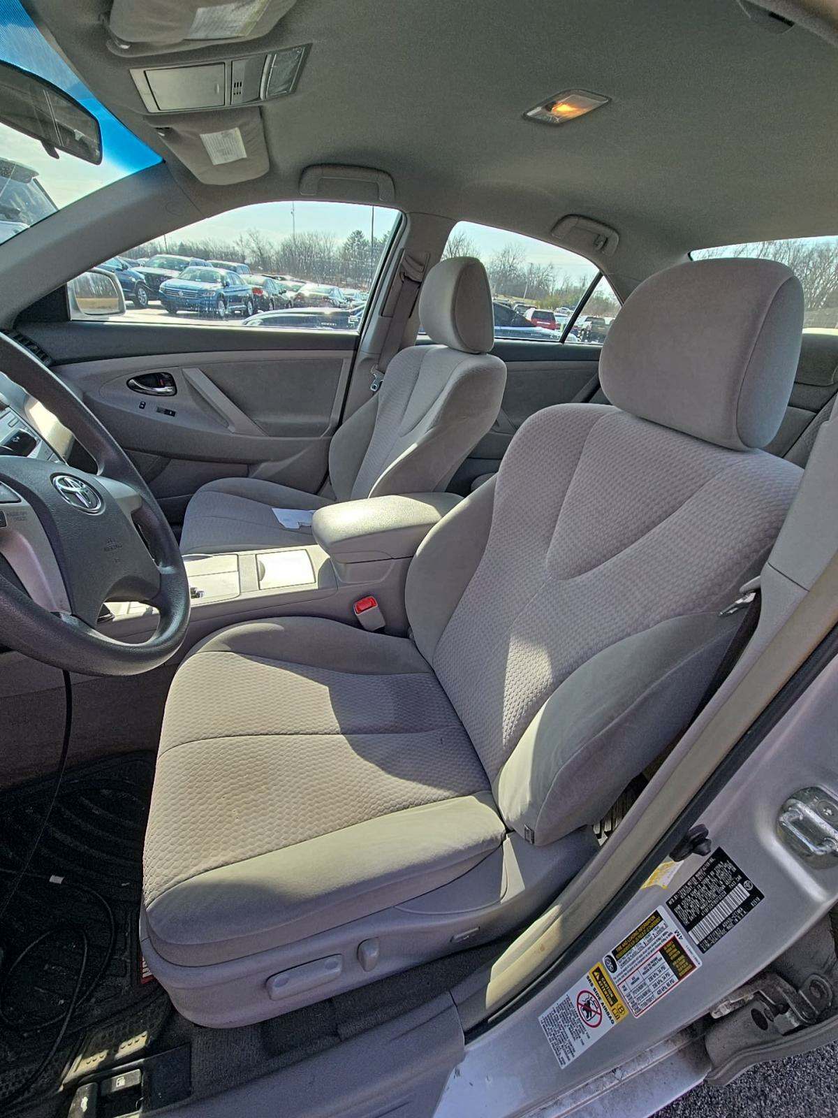 2011 Toyota Camry LE FWD