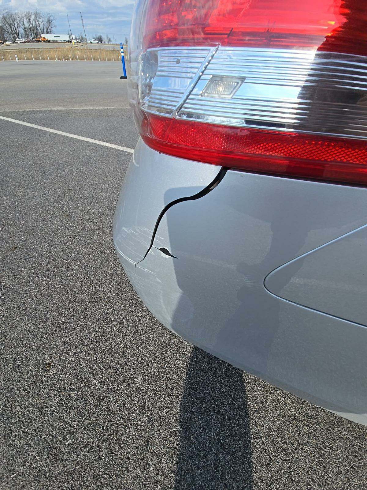 2011 Toyota Camry LE FWD