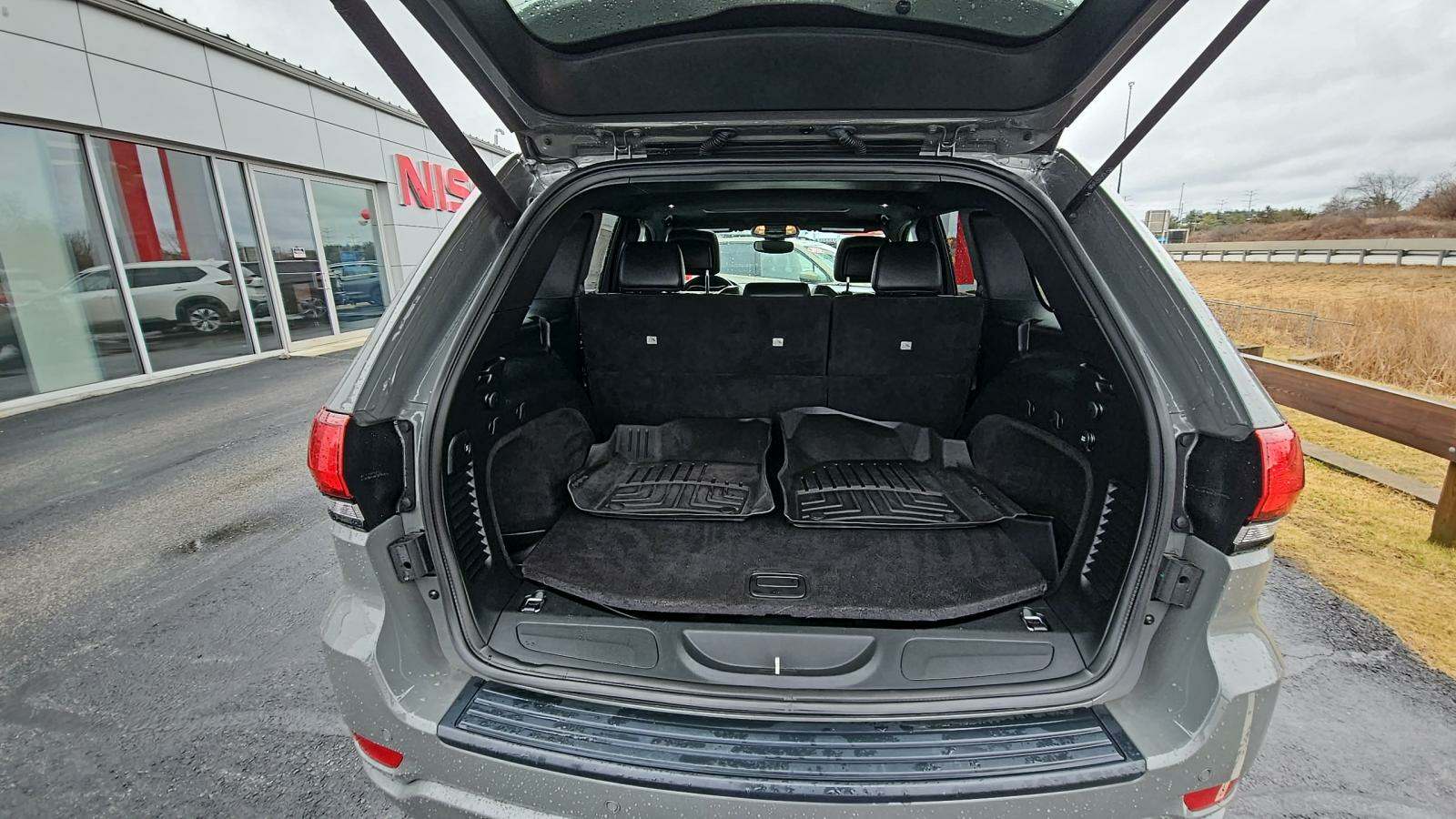 2020 Jeep Grand Cherokee Laredo Altitude Edition AWD