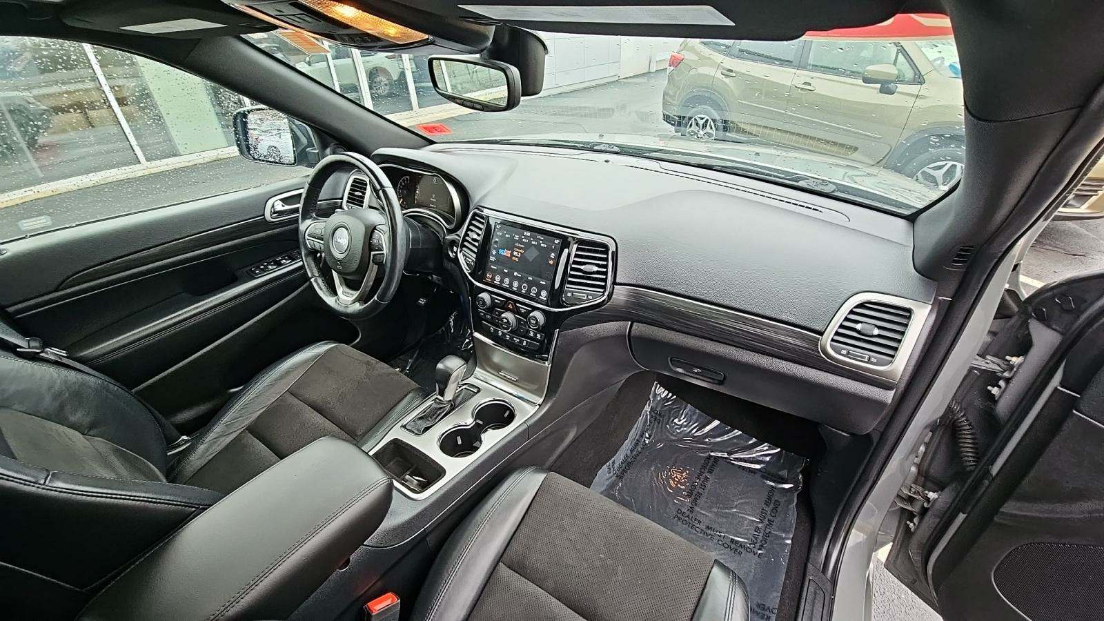 2020 Jeep Grand Cherokee Laredo Altitude Edition AWD