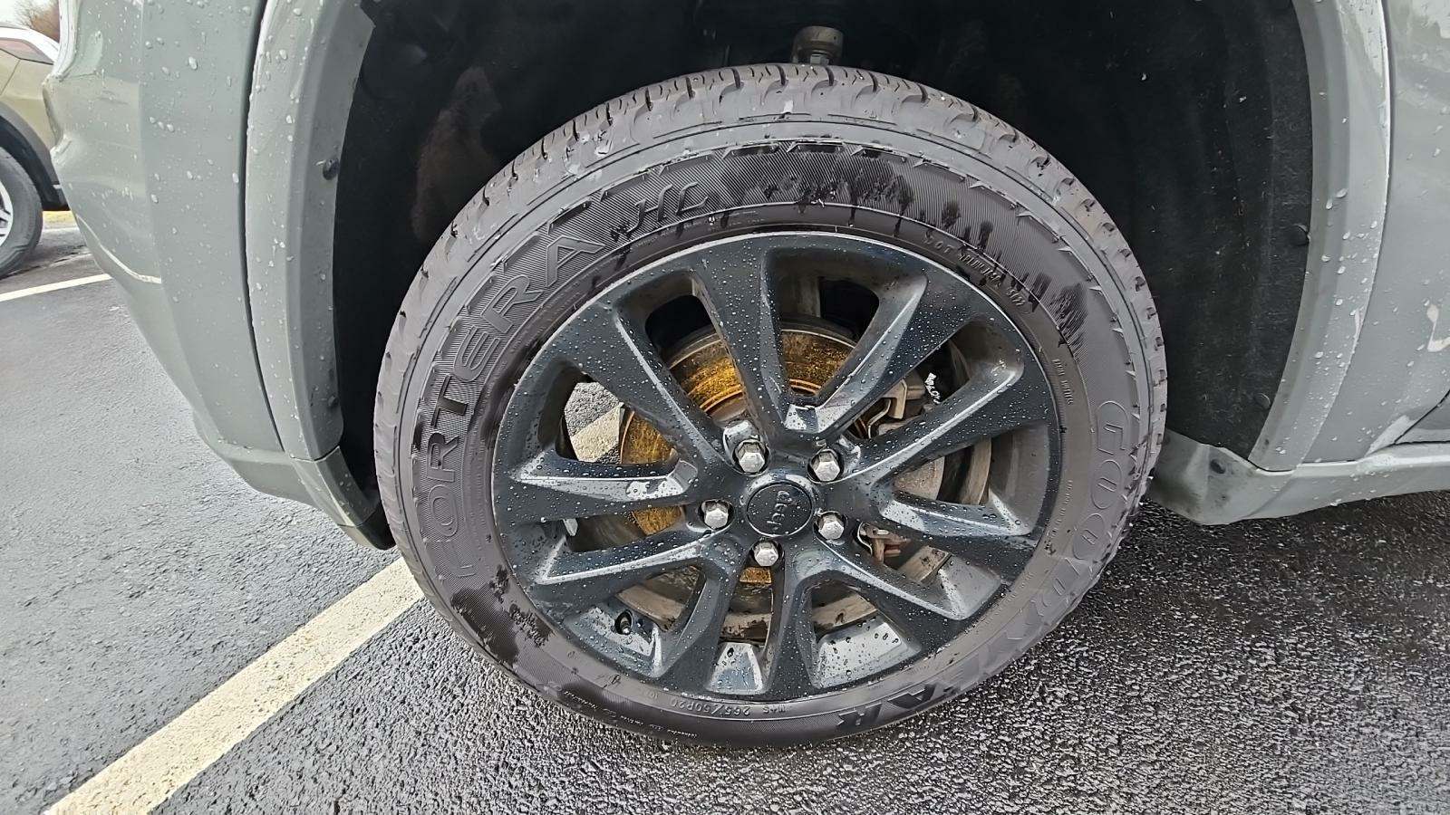 2020 Jeep Grand Cherokee Laredo Altitude Edition AWD