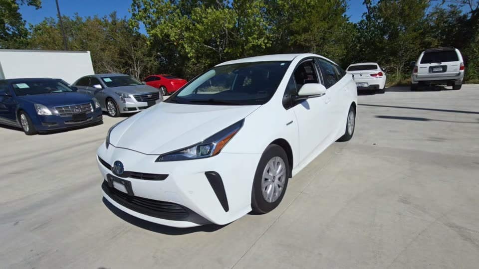 2020 Toyota Prius LE