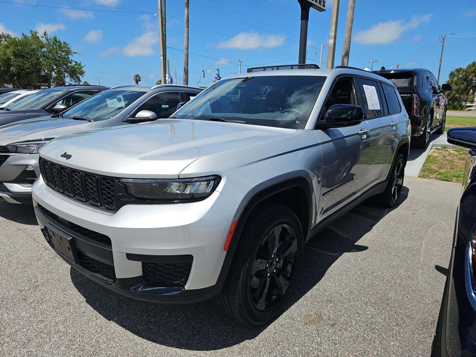 2023 Jeep Grand Cherokee L Altitude AWD