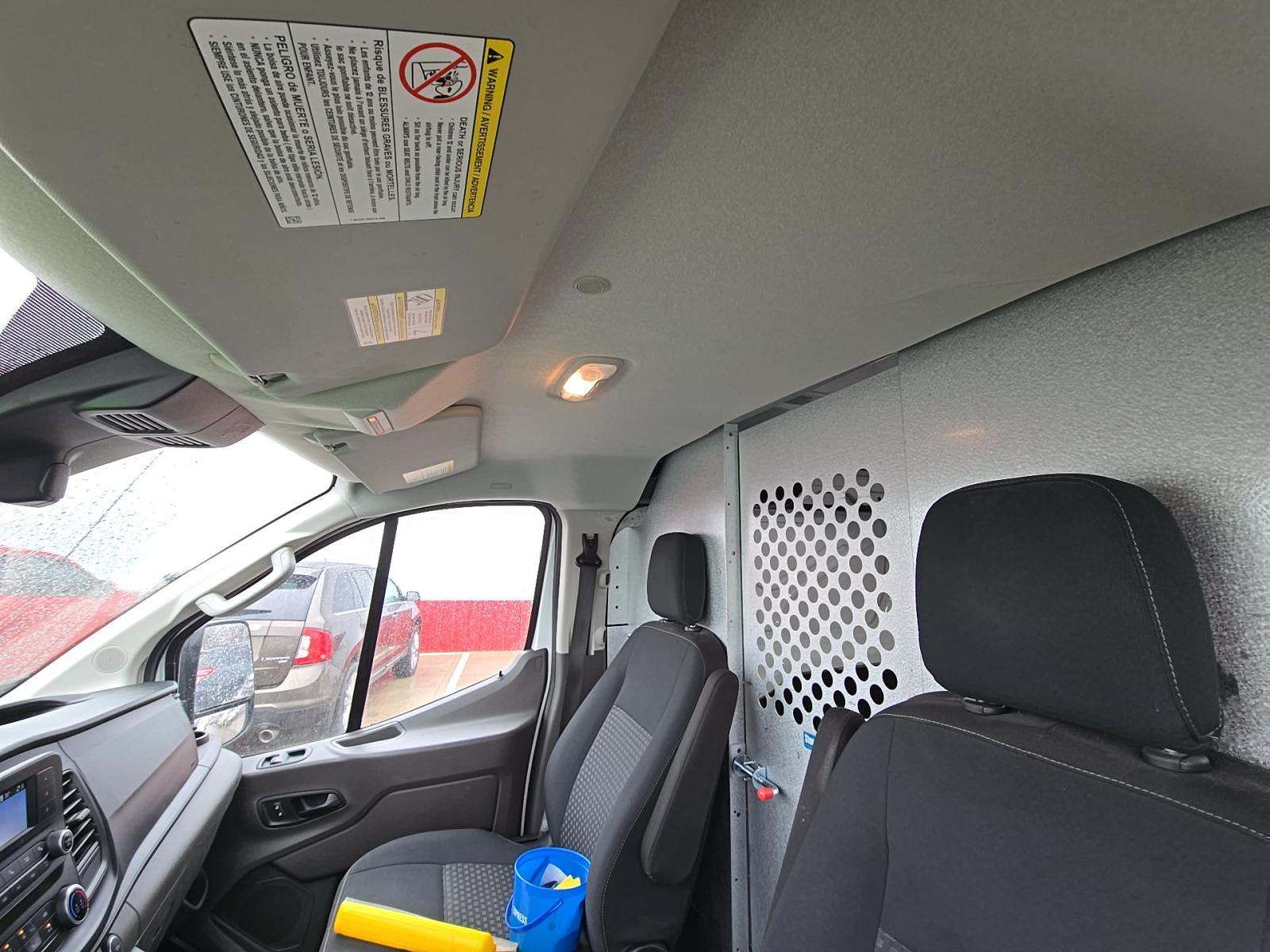 FORD TRANSIT 150 - 7
