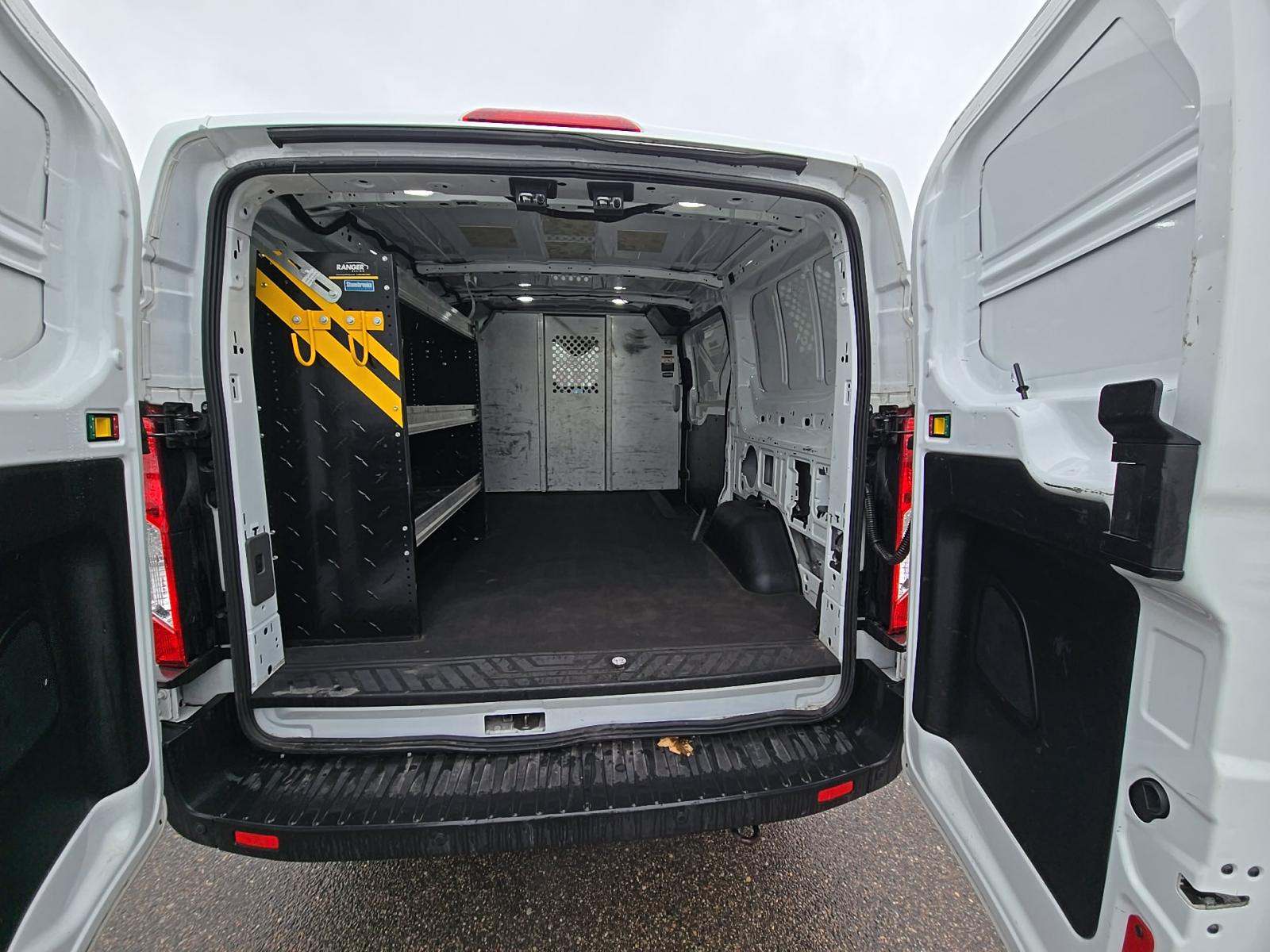 FORD TRANSIT 150 - 9